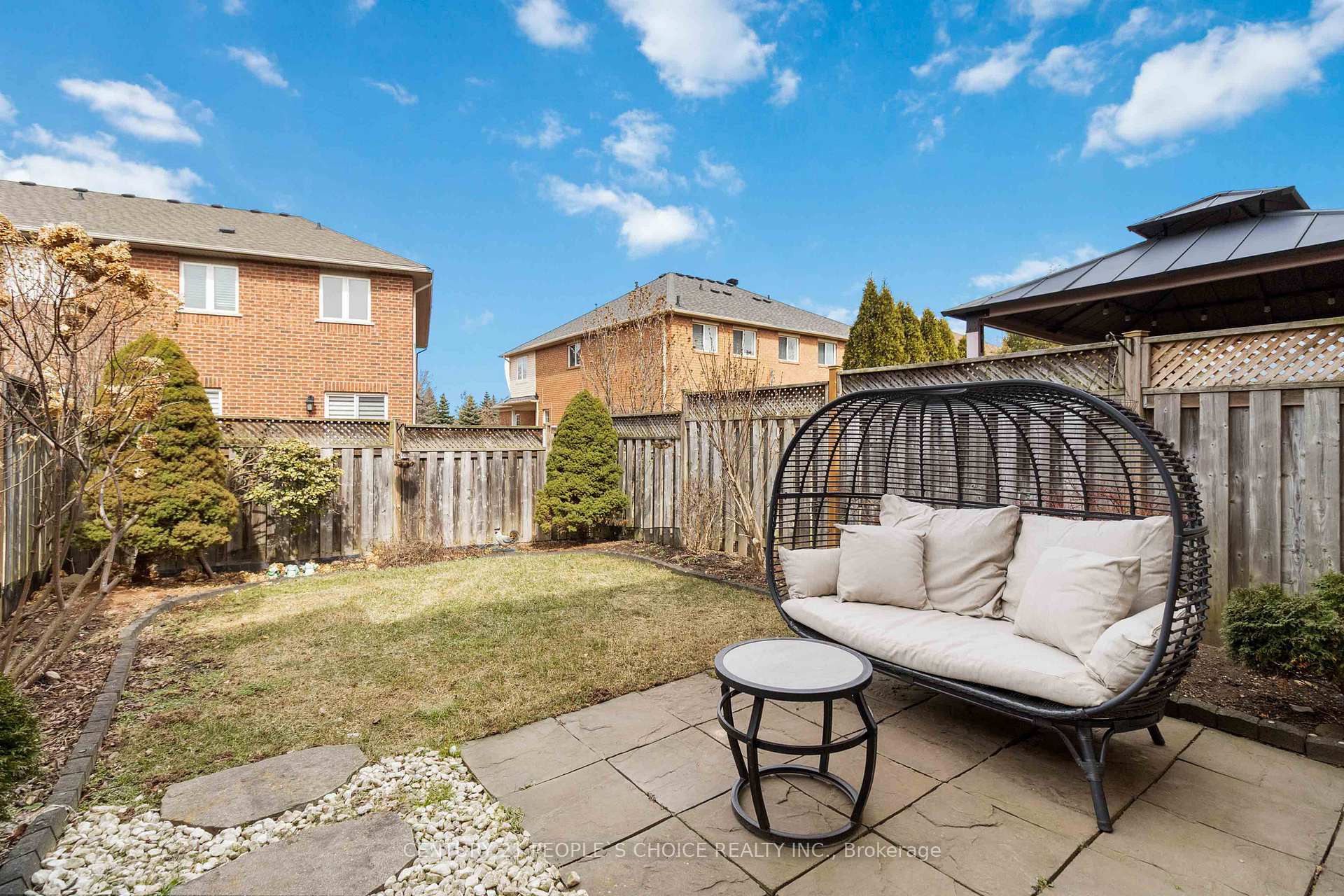 Photo 41 of 2145 Redstone Crescent, Oakville, Westmount — HOMEH