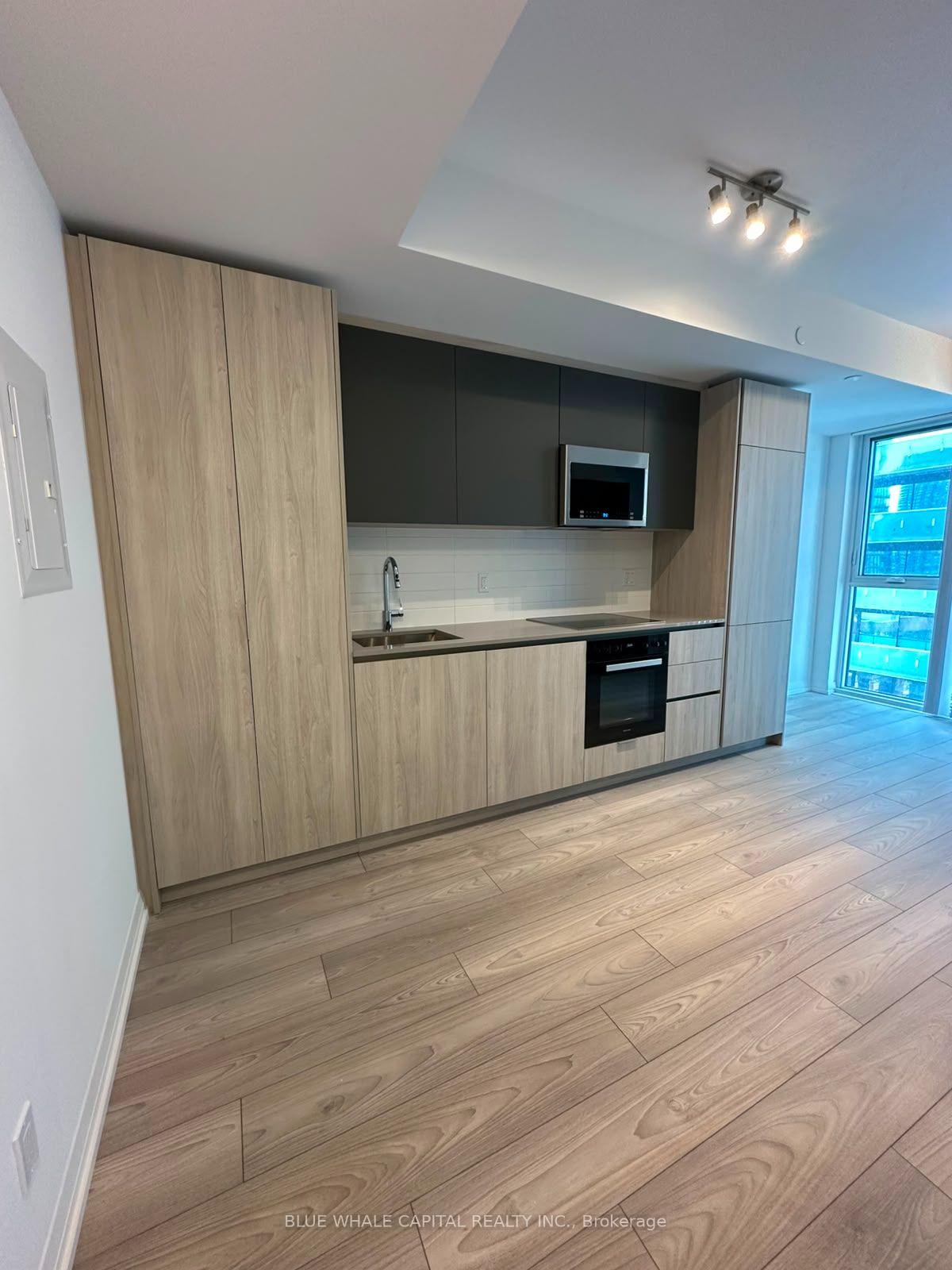 Photo 3 of Unit 2026, 400 King Street W, Toronto, Waterfront Communities — HOMEH