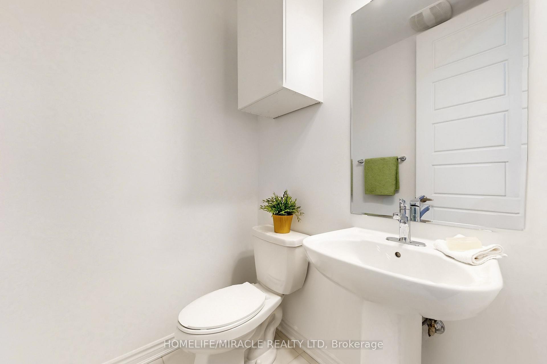 Photo 16 of 1587 Moira Crescent, Milton, Bowes — HOMEH