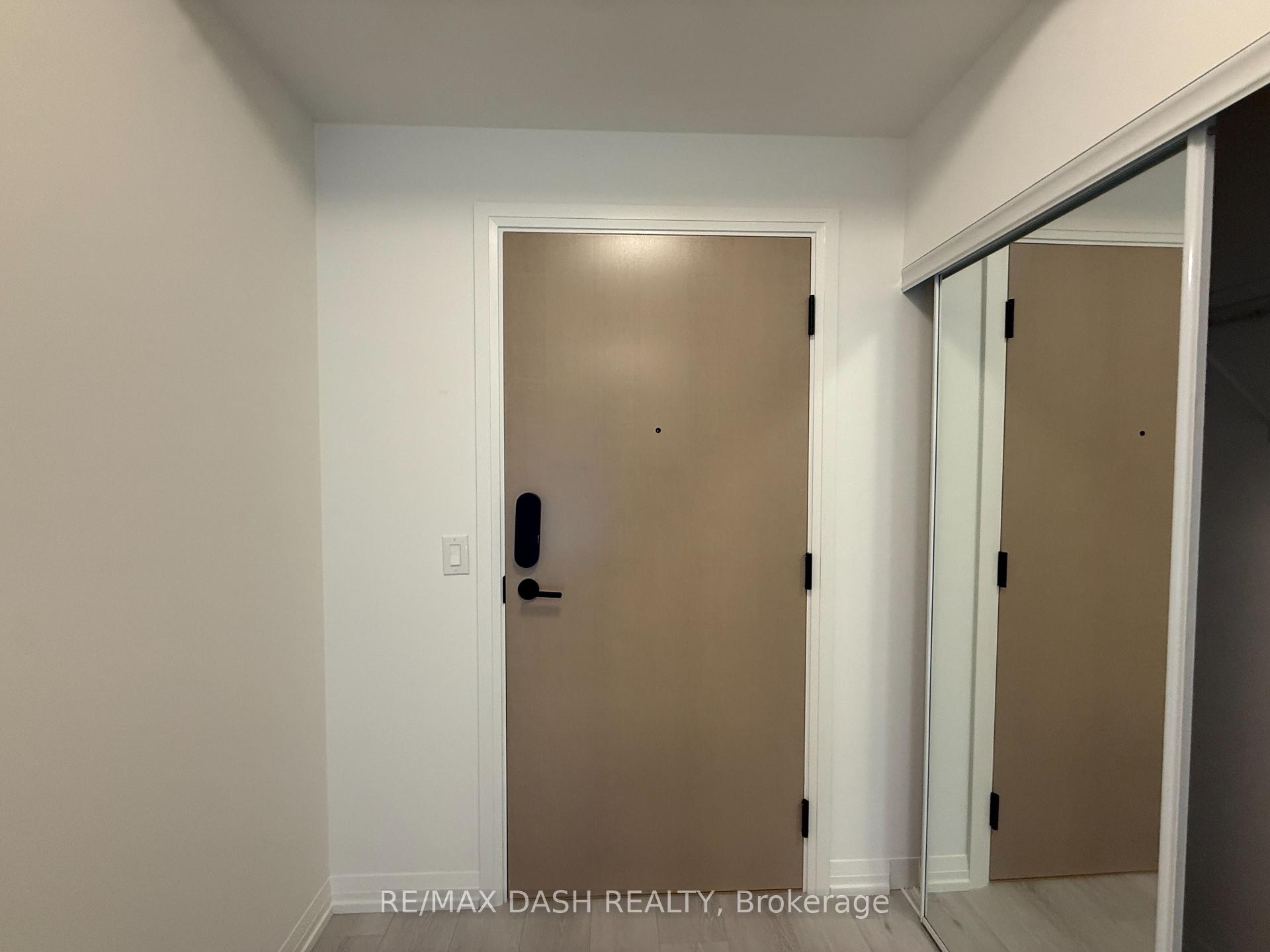 Photo 2 of Unit 708, 280 Dundas Street W, Toronto, University — HOMEH