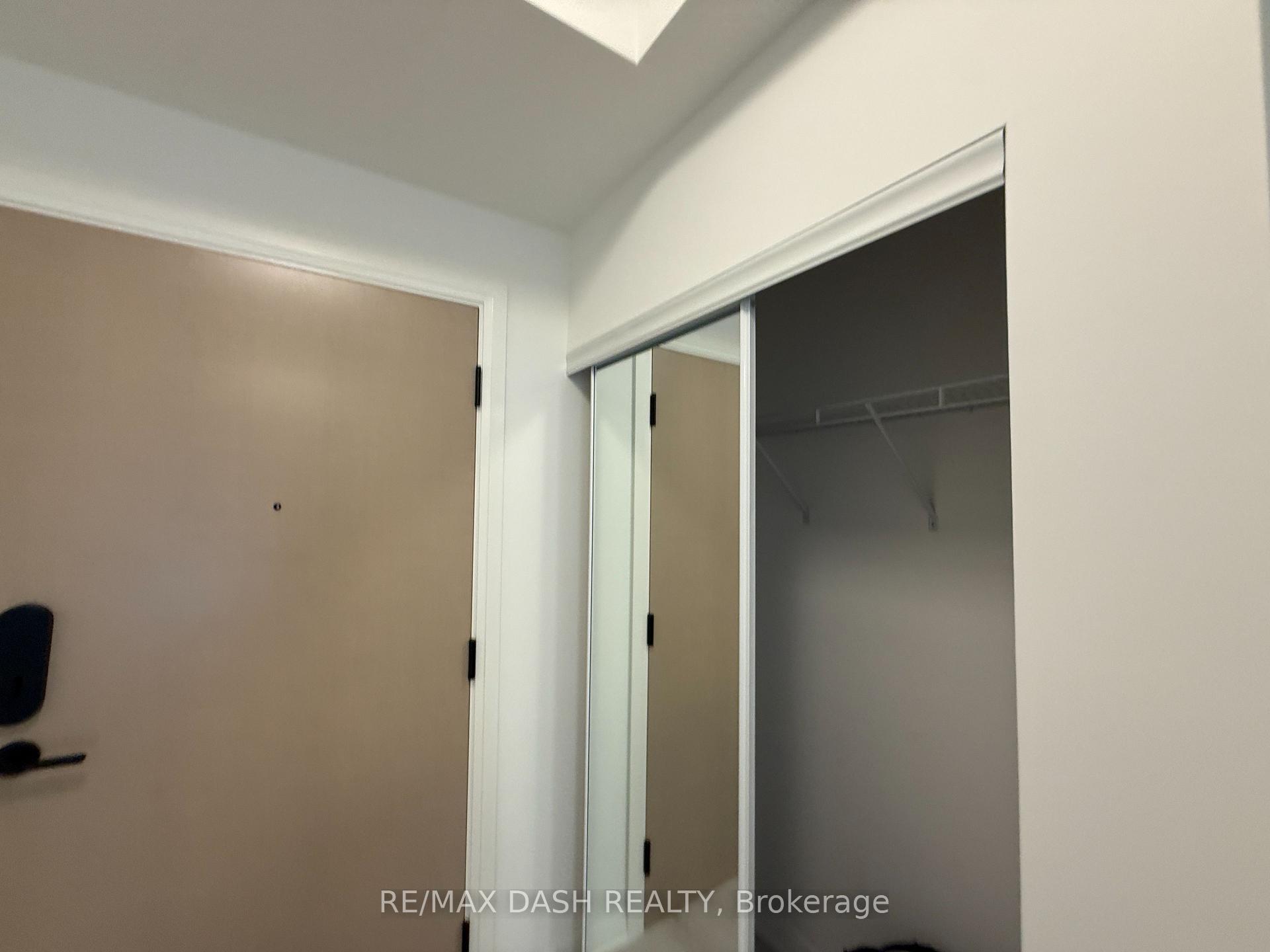 Photo 3 of Unit 708, 280 Dundas Street W, Toronto, University — HOMEH