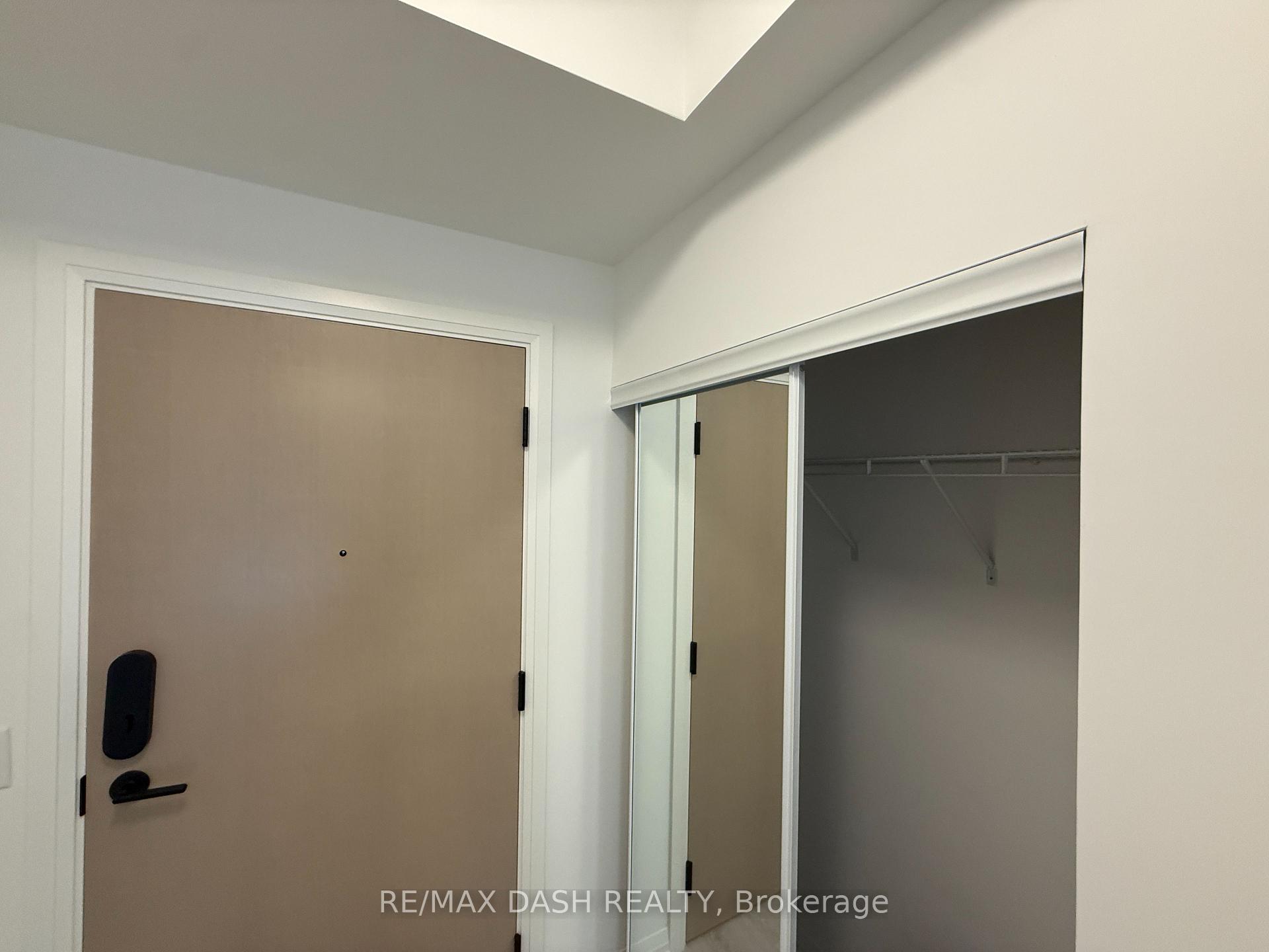 Photo 4 of Unit 708, 280 Dundas Street W, Toronto, University — HOMEH