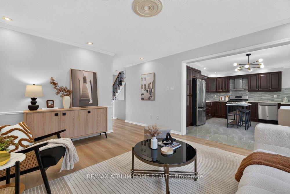 Photo 18 of 2293 Oakhaven Drive, Oakville, West Oak Trails — HOMEH