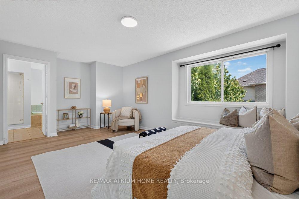Photo 31 of 2293 Oakhaven Drive, Oakville, West Oak Trails — HOMEH