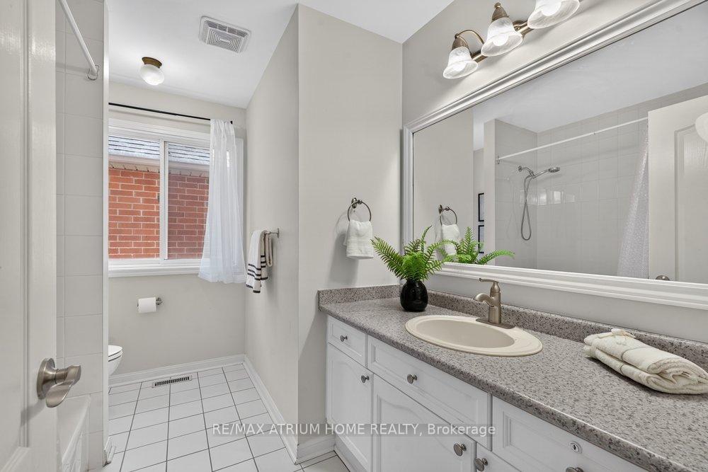 Photo 39 of 2293 Oakhaven Drive, Oakville, West Oak Trails — HOMEH