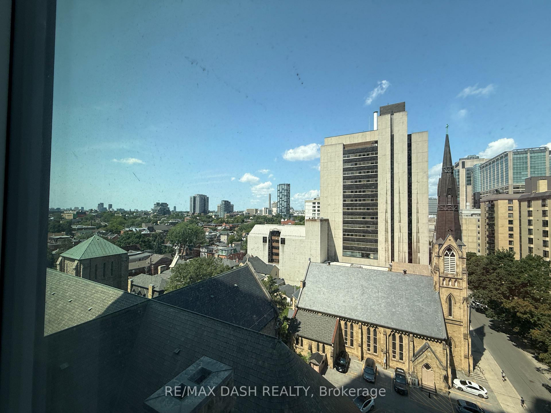 Photo 10 of Unit 901, 280 Dundas Street W, Toronto, University — HOMEH