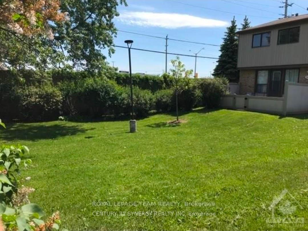 Photo 15 of 2307 Stonehenge Crescent, Ottawa, Pineview — HOMEH