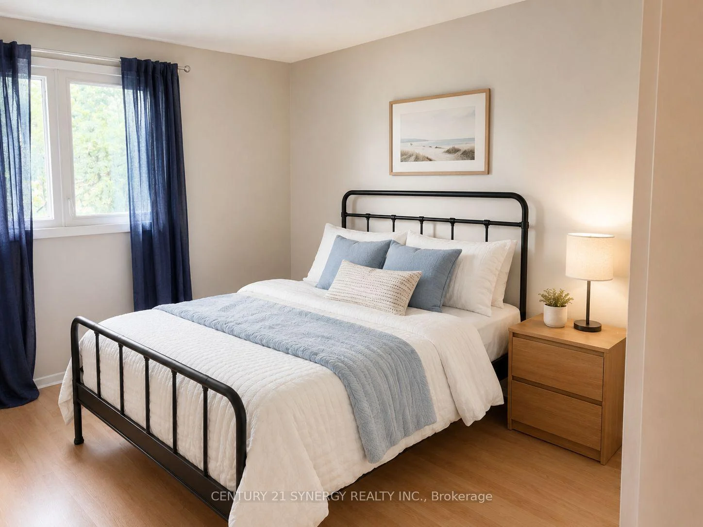 Photo 7 of 2307 Stonehenge Crescent, Ottawa, Pineview — HOMEH