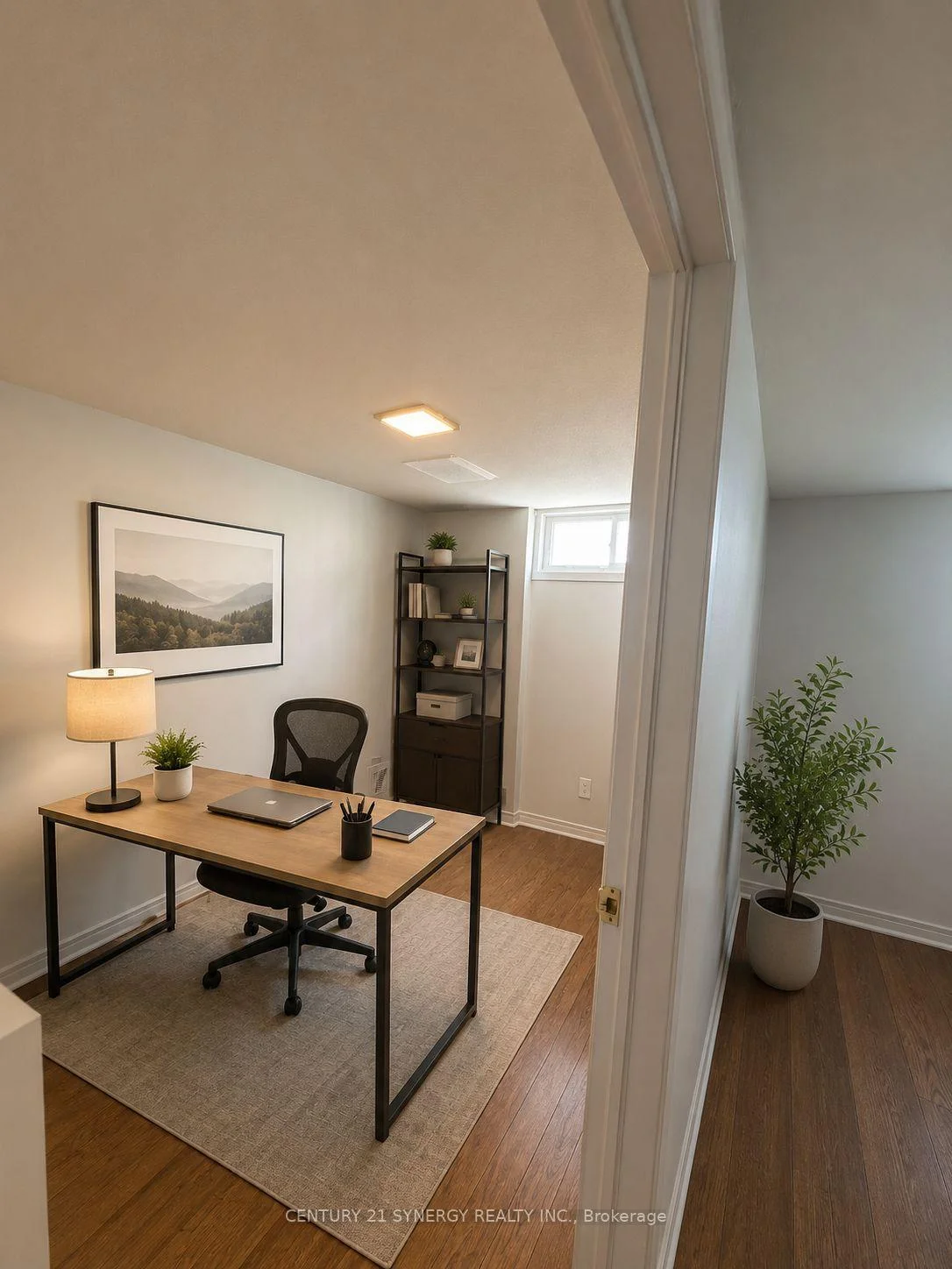 Photo 10 of 2307 Stonehenge Crescent, Ottawa, Pineview — HOMEH
