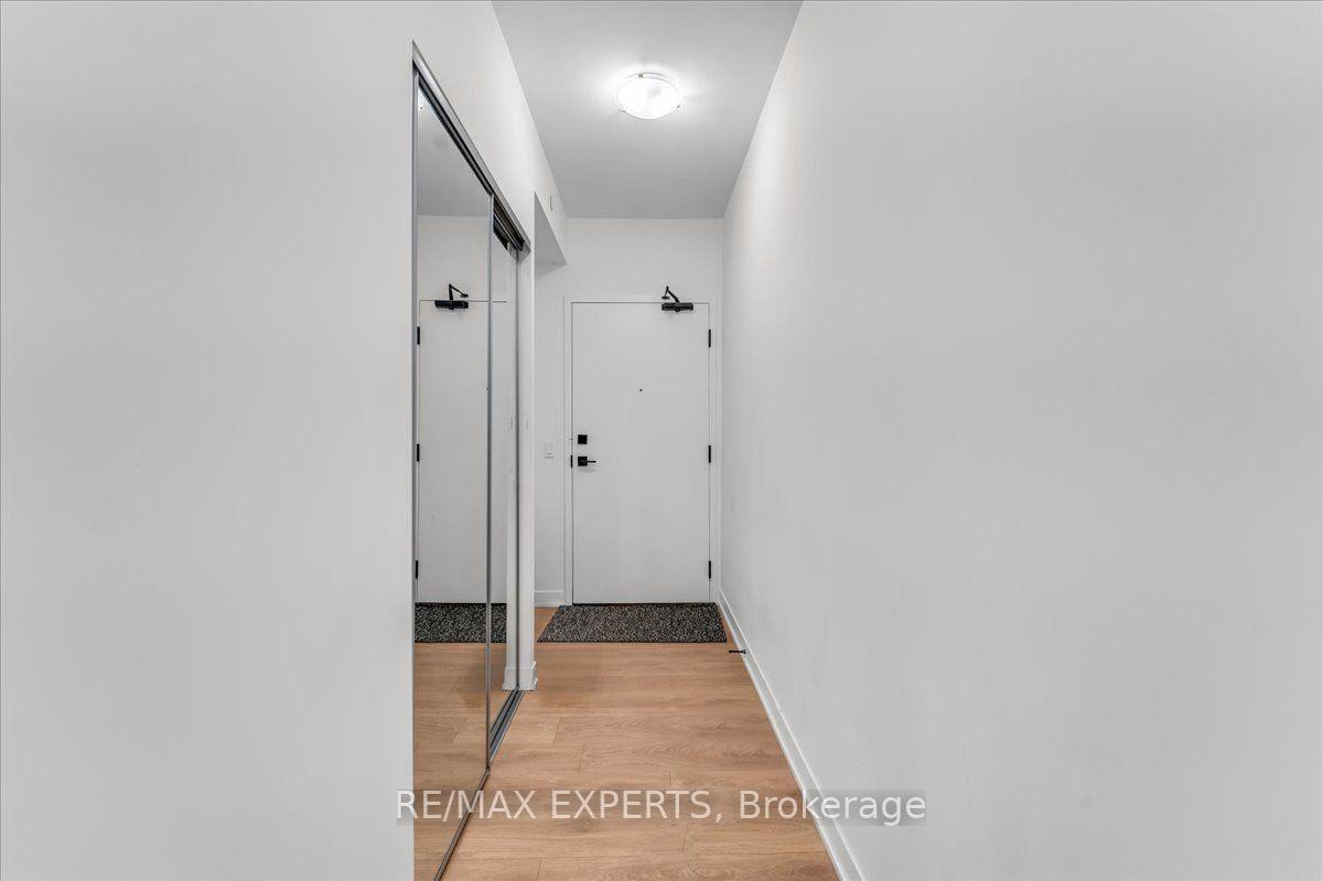 Photo 6 of Unit 828, 498 Caldari Road, Vaughan, Concord — HOMEH