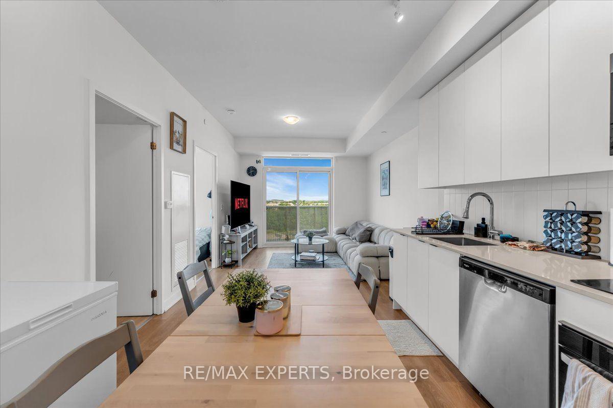 Photo 10 of Unit 828, 498 Caldari Road, Vaughan, Concord — HOMEH