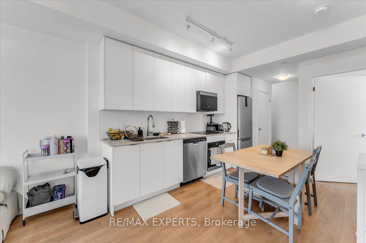 Photo 11 of Unit 828, 498 Caldari Road, Vaughan, Concord — HOMEH