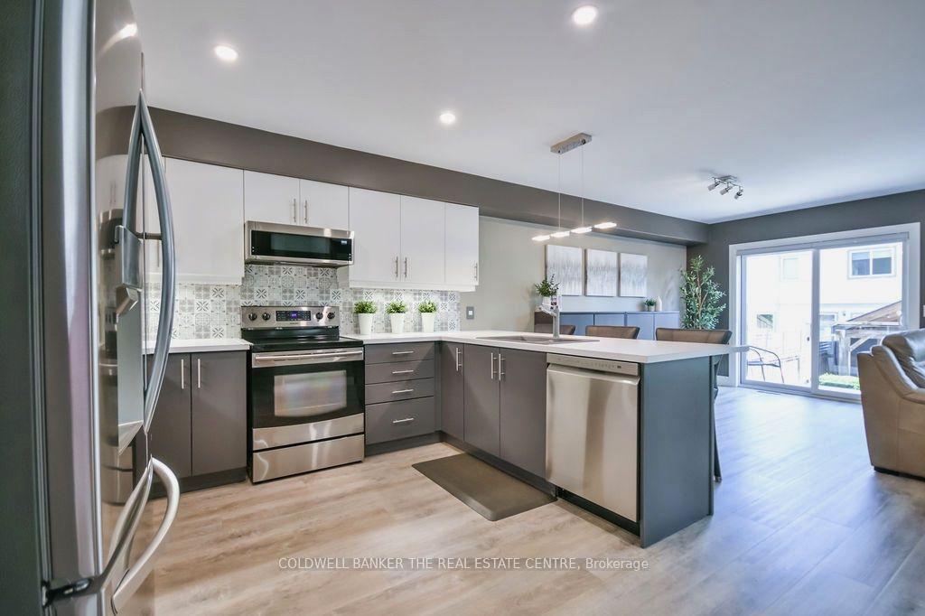 Photo 7 of 37 Pearl Drive, Orillia — HOMEH