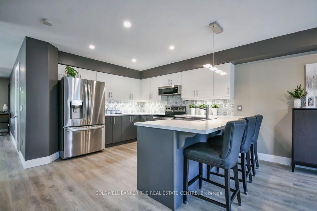 Photo 10 of 37 Pearl Drive, Orillia — HOMEH