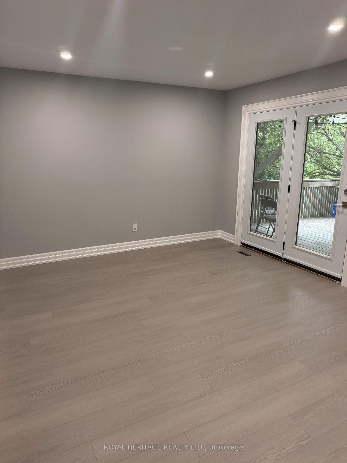 Photo 8 of Unit B, 286 Lorindale Drive, Oshawa, Donevan — HOMEH