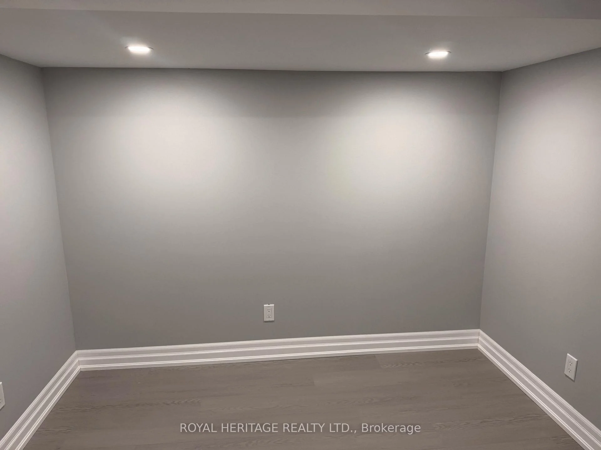 Photo 30 of Unit B, 286 Lorindale Drive, Oshawa, Donevan — HOMEH