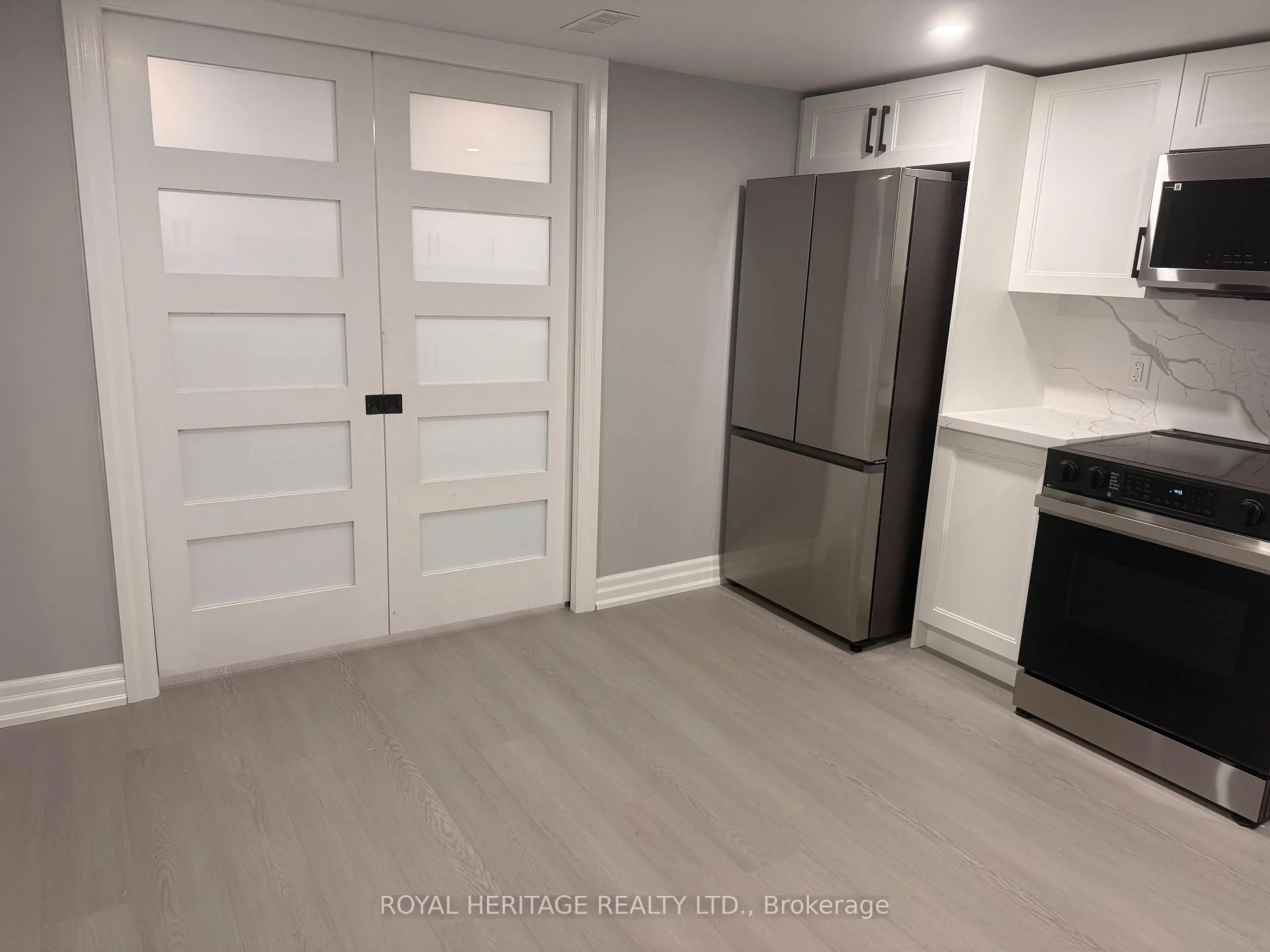 Photo 40 of Unit B, 286 Lorindale Drive, Oshawa, Donevan — HOMEH