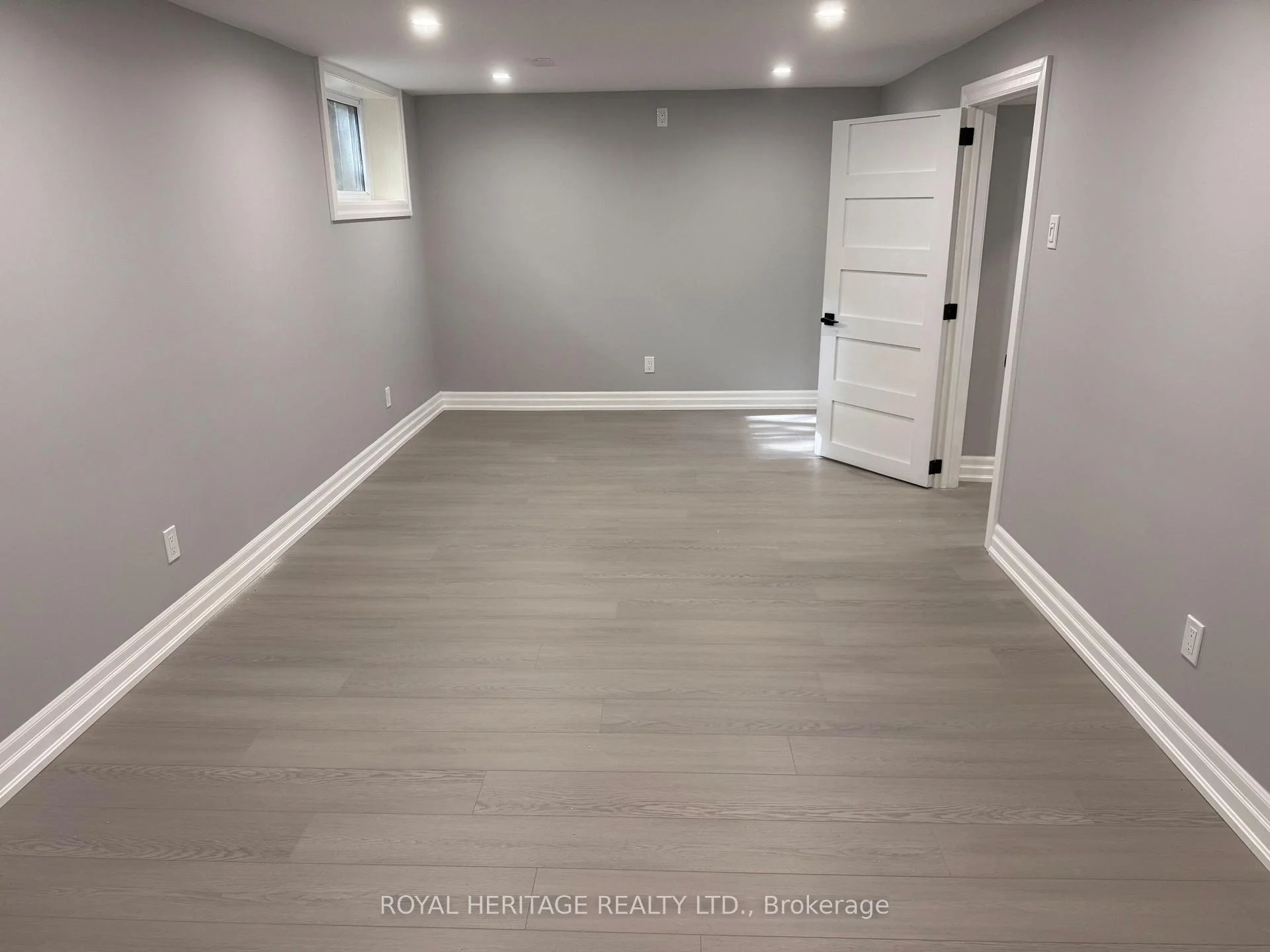 Photo 46 of Unit B, 286 Lorindale Drive, Oshawa, Donevan — HOMEH
