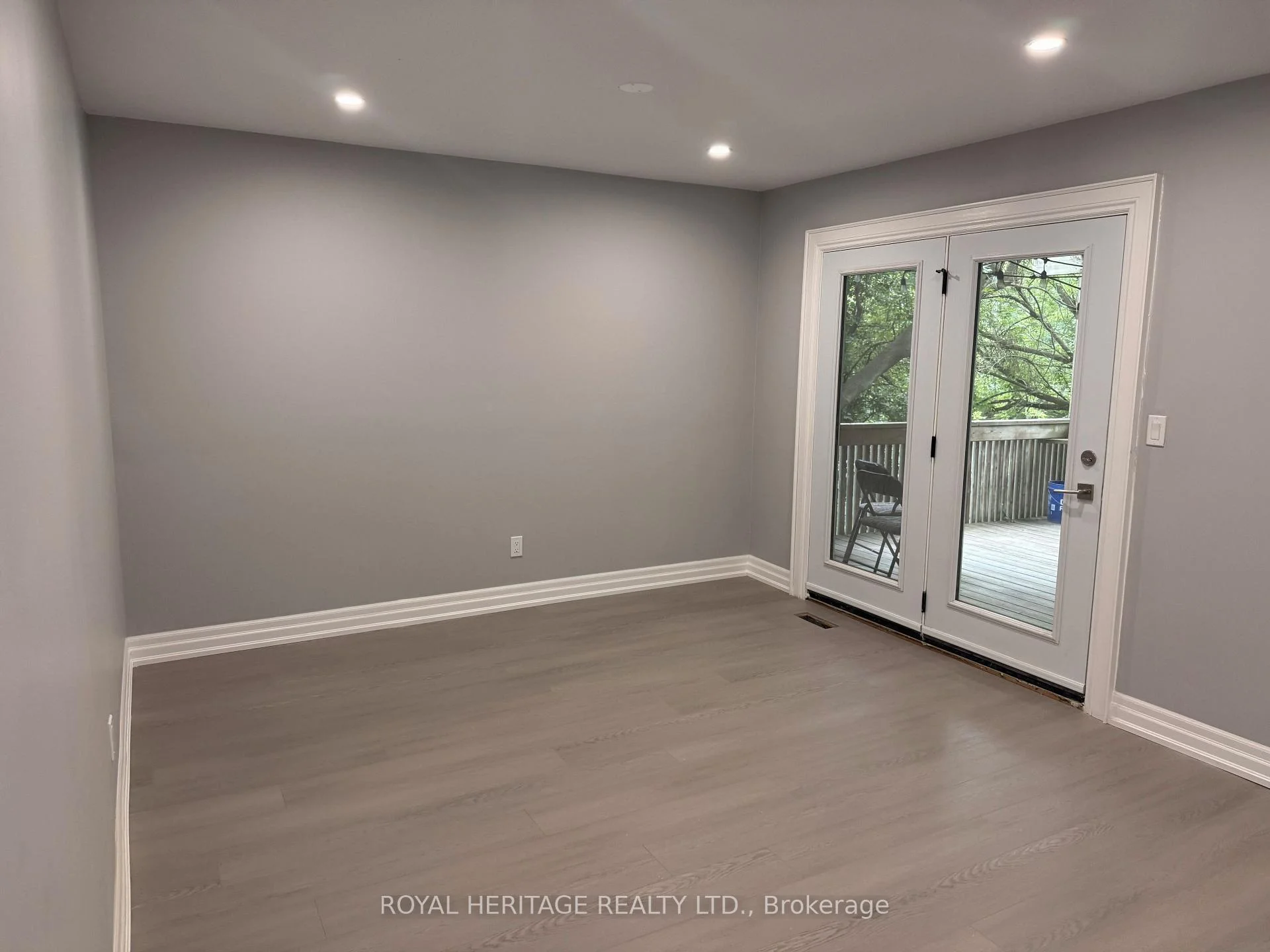 Photo 15 of Unit A, 286 Lorindale Drive, Oshawa, Donevan — HOMEH