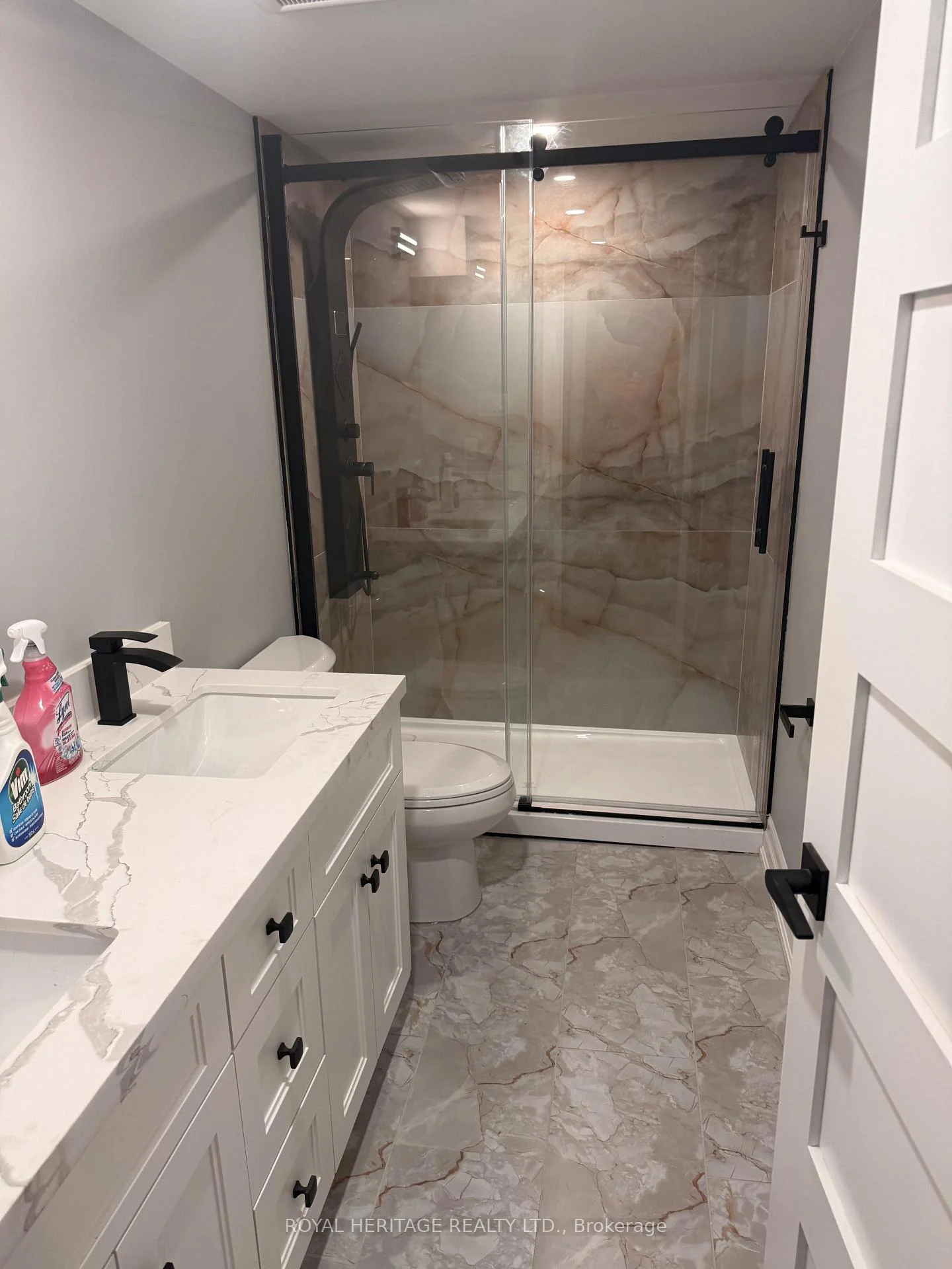 Photo 22 of Unit A, 286 Lorindale Drive, Oshawa, Donevan — HOMEH