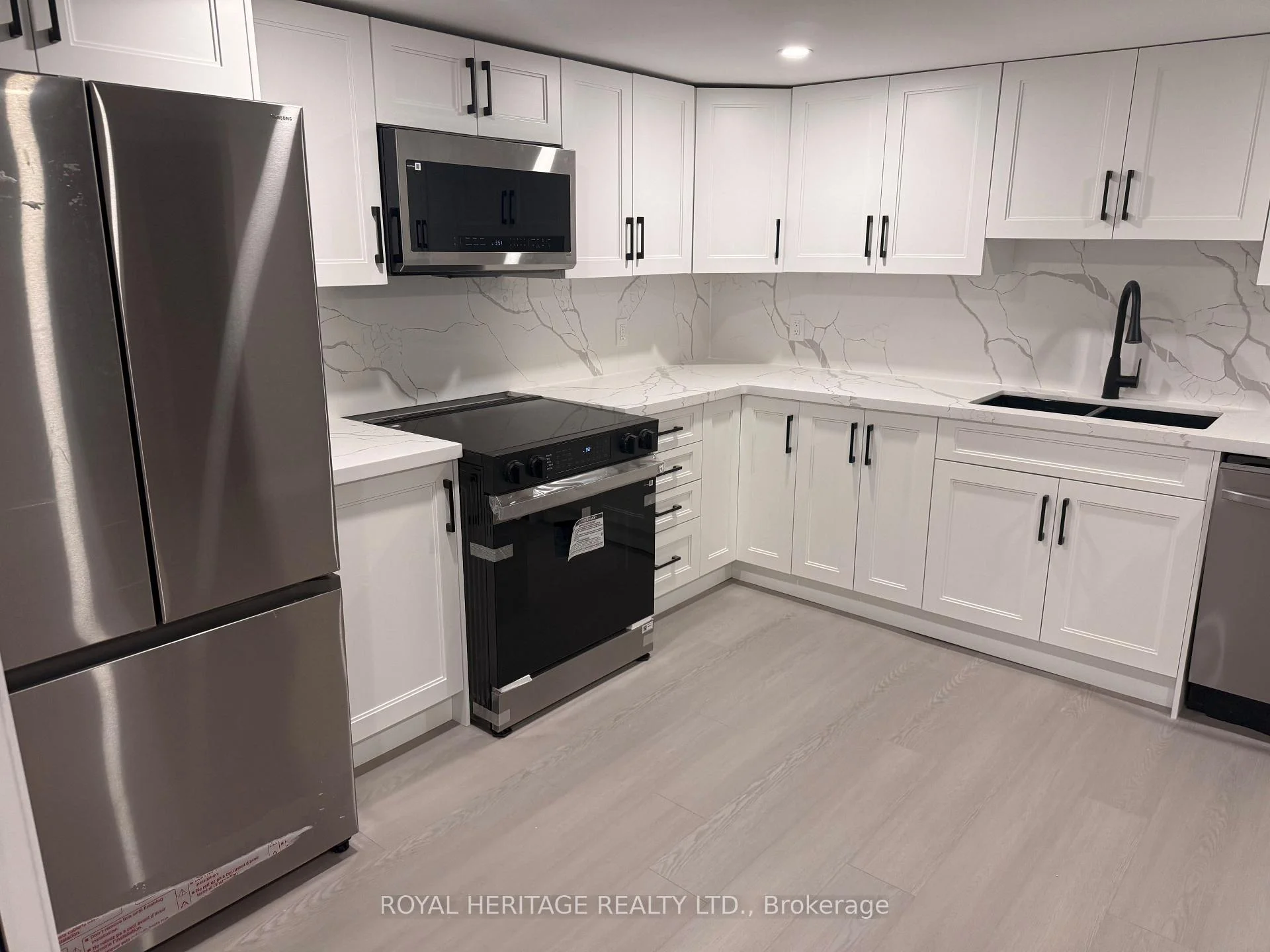 Photo 24 of Unit A, 286 Lorindale Drive, Oshawa, Donevan — HOMEH
