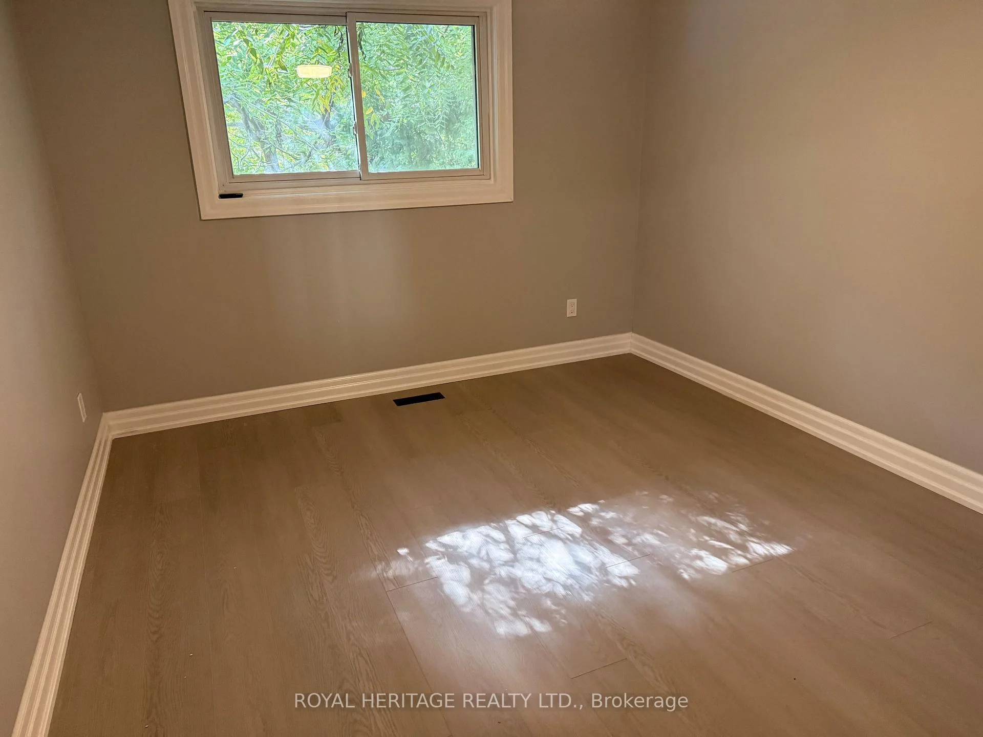 Photo 36 of Unit A, 286 Lorindale Drive, Oshawa, Donevan — HOMEH