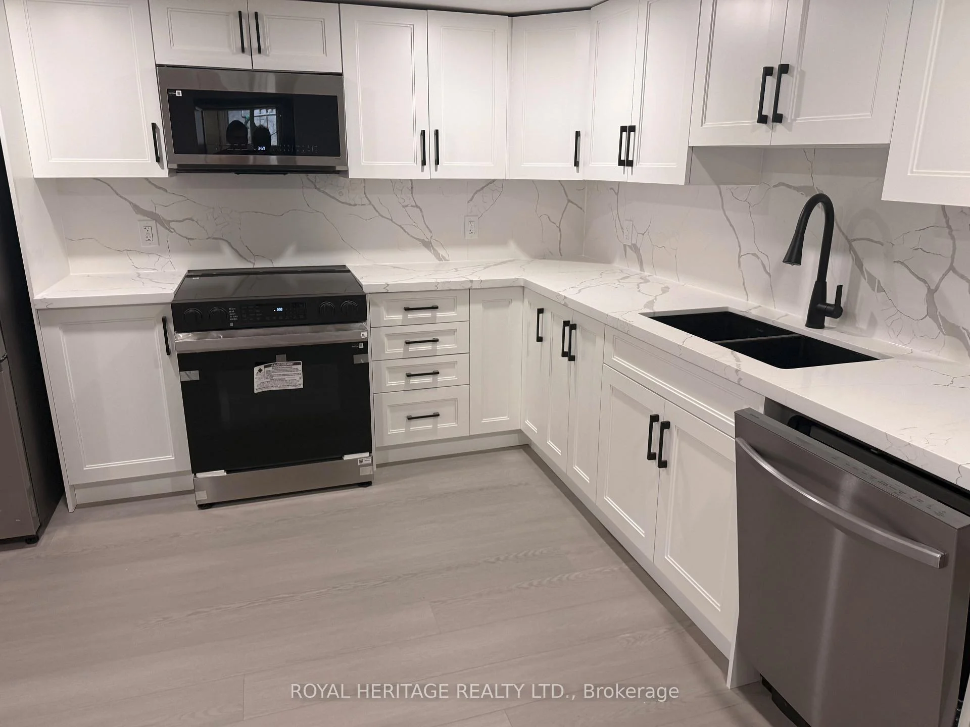 Photo 39 of Unit A, 286 Lorindale Drive, Oshawa, Donevan — HOMEH