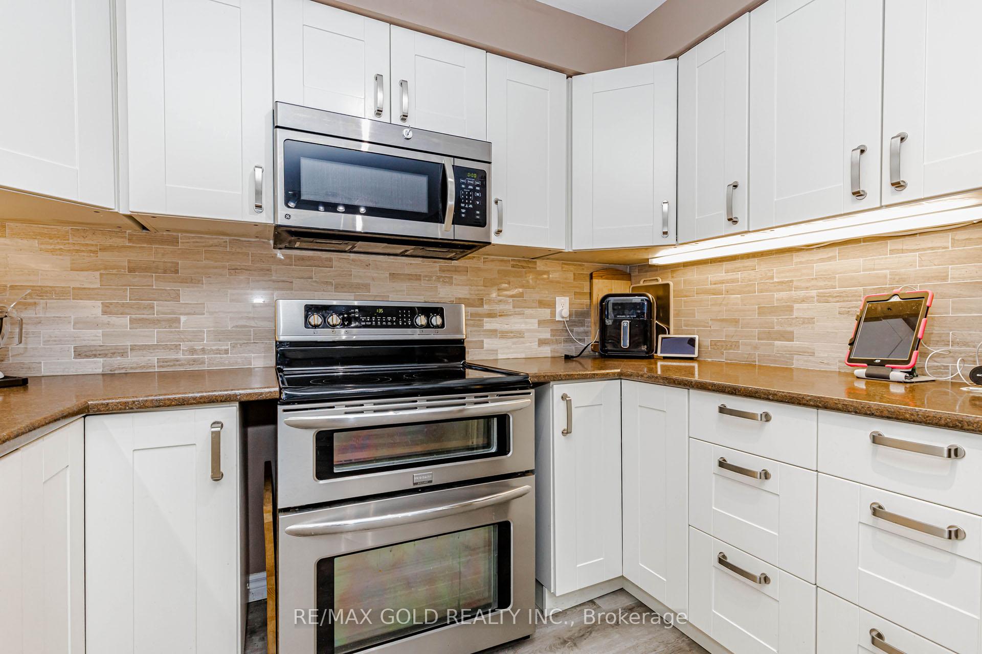Photo 9 of 62 Charters Road, Brampton, Madoc — HOMEH