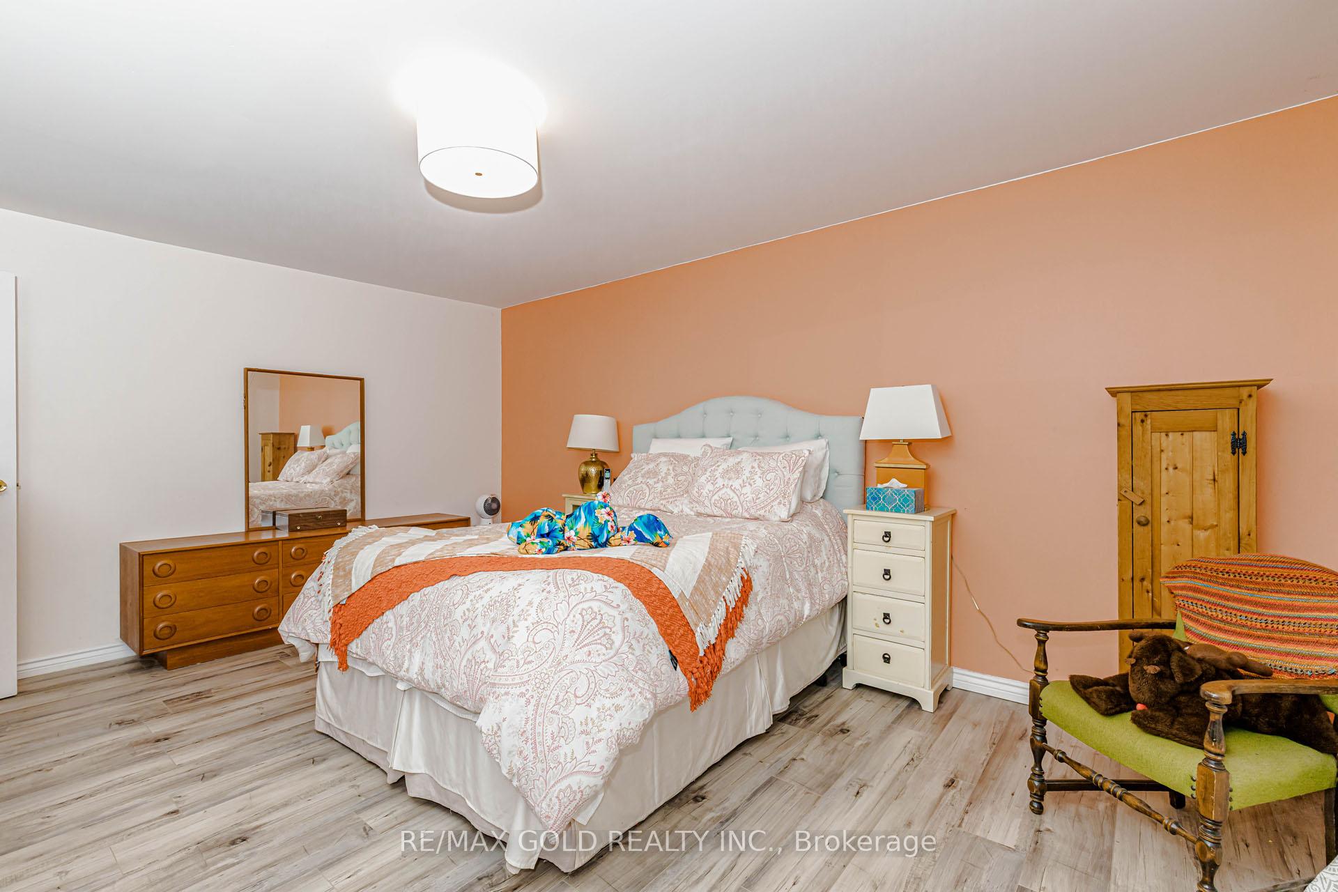 Photo 18 of 62 Charters Road, Brampton, Madoc — HOMEH