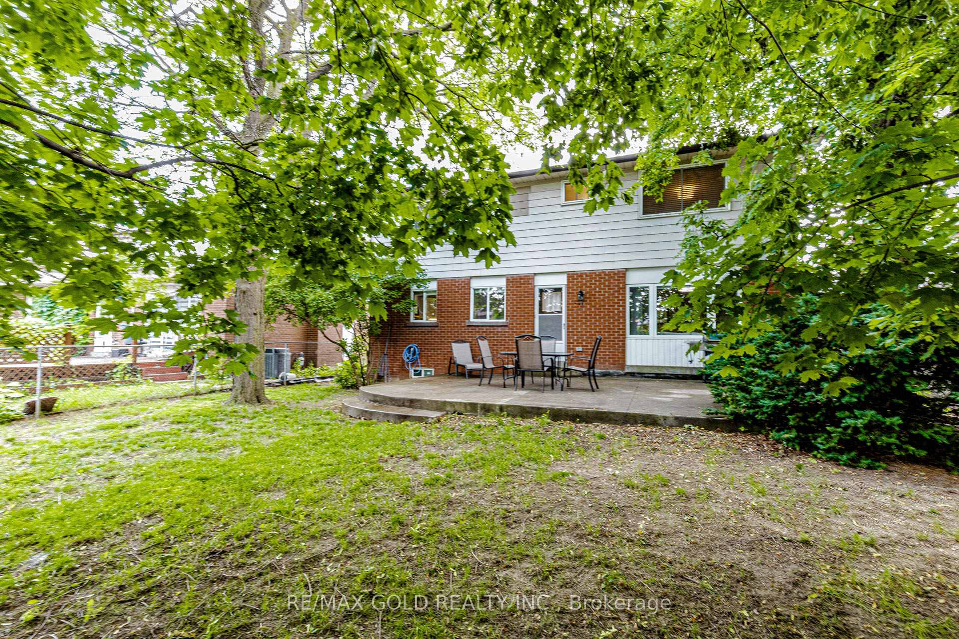 Photo 32 of 62 Charters Road, Brampton, Madoc — HOMEH