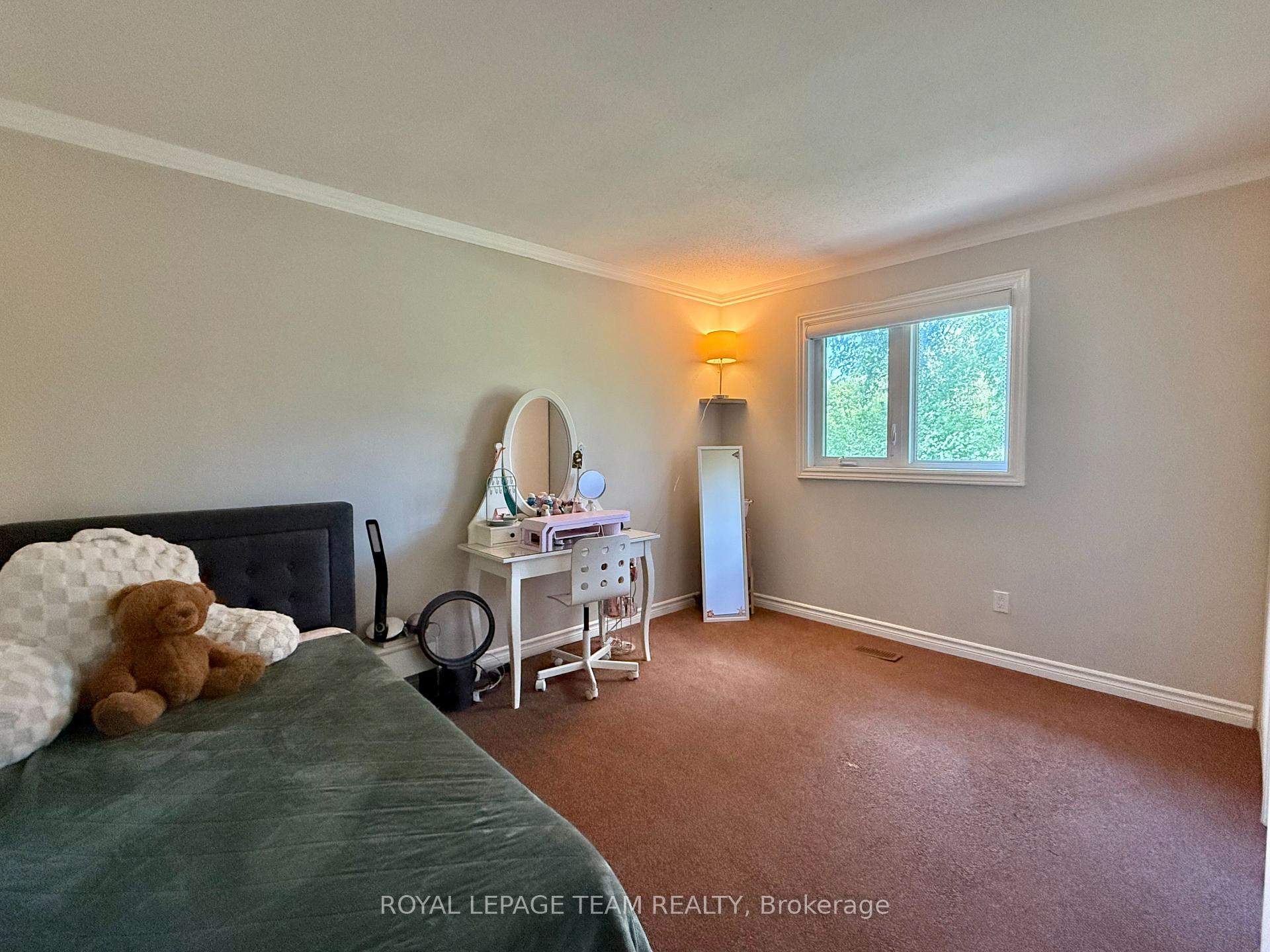 Photo 17 of 31 Rastila Crescent, Ottawa, Hunt Club Park/Greenboro — HOMEH