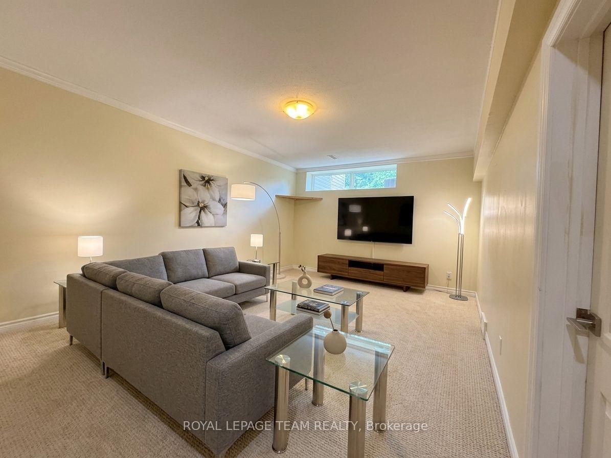 Photo 21 of 31 Rastila Crescent, Ottawa, Hunt Club Park/Greenboro — HOMEH