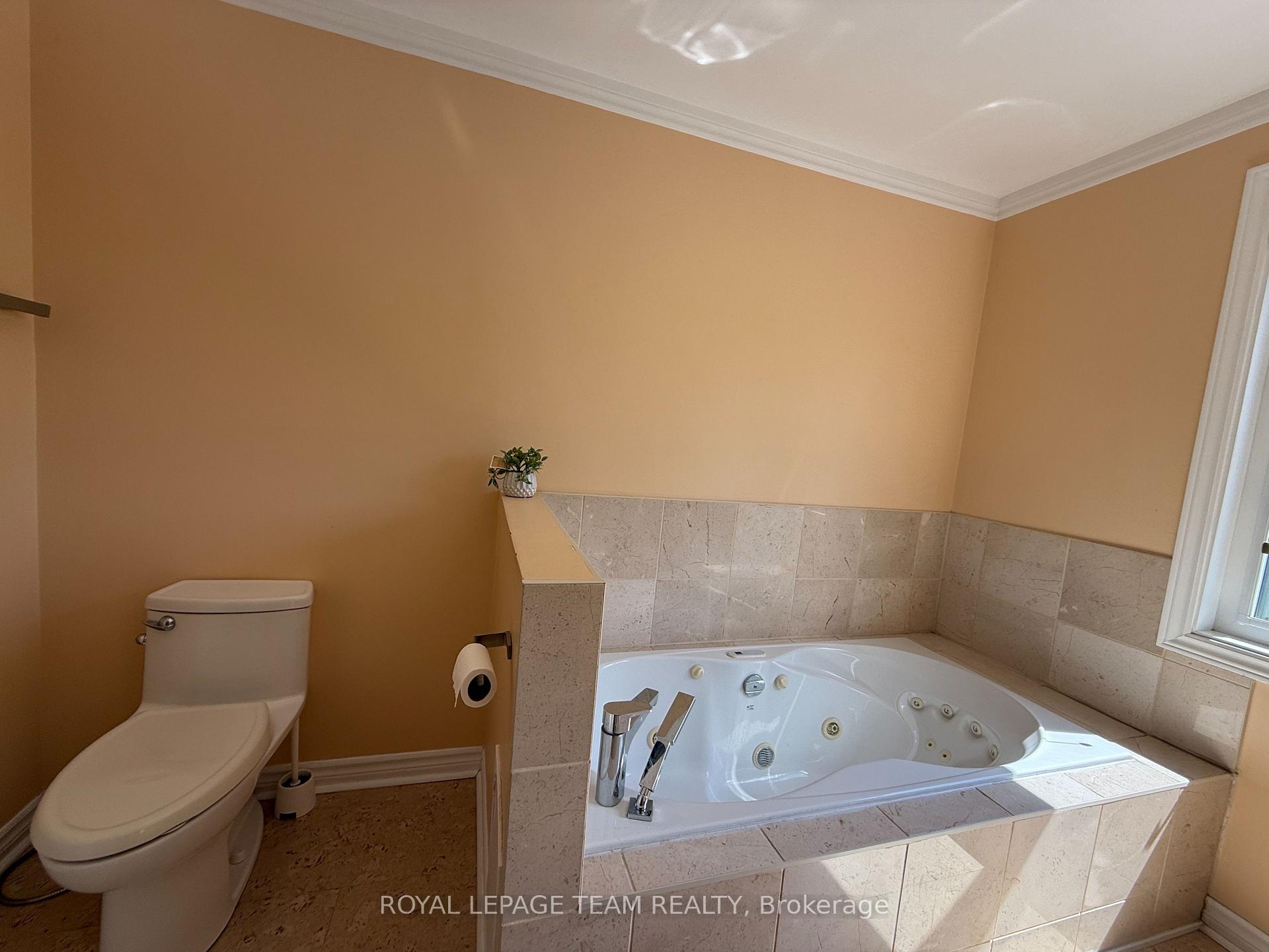 Photo 24 of 31 Rastila Crescent, Ottawa, Hunt Club Park/Greenboro — HOMEH