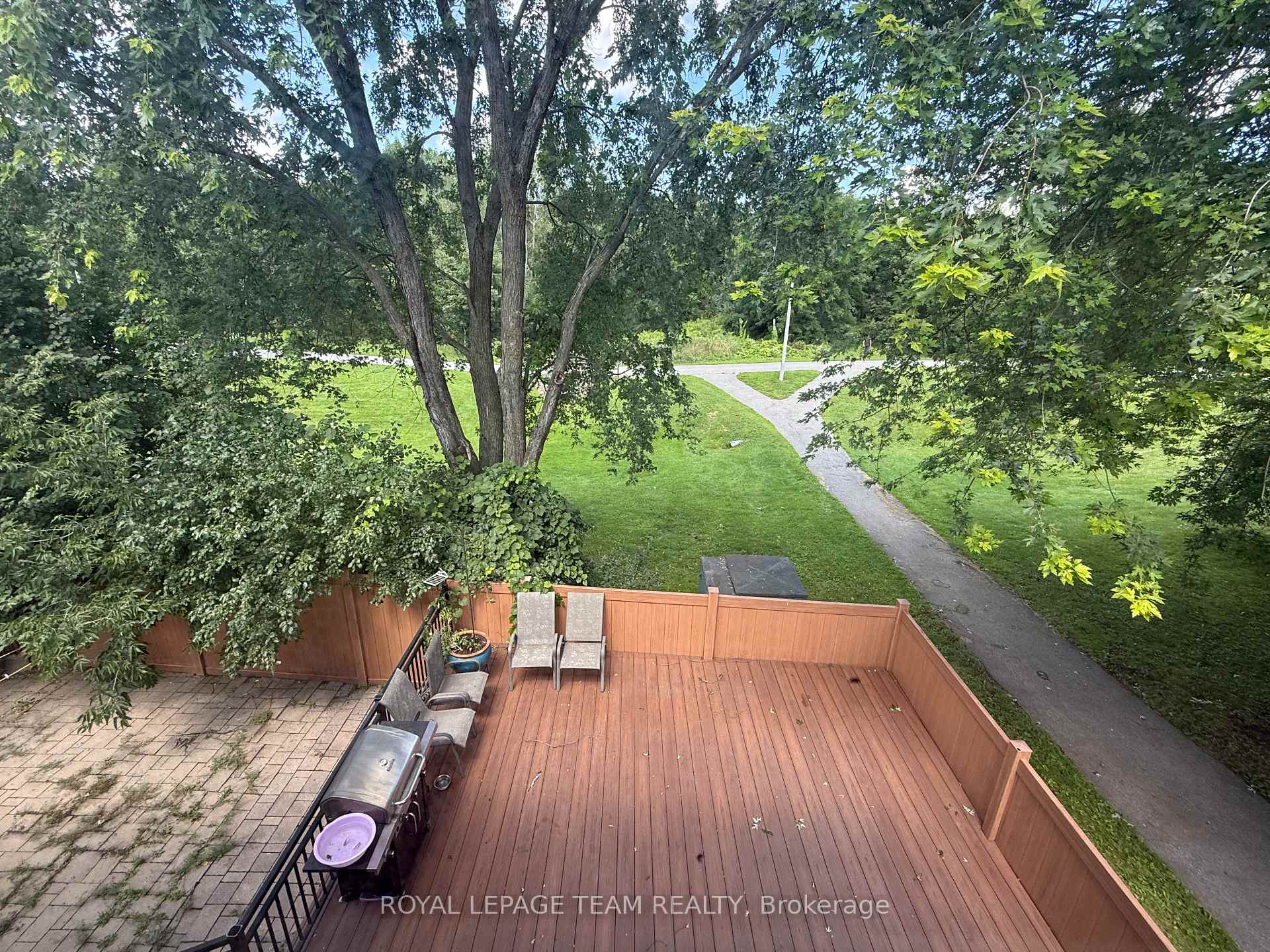 Photo 32 of 31 Rastila Crescent, Ottawa, Hunt Club Park/Greenboro — HOMEH