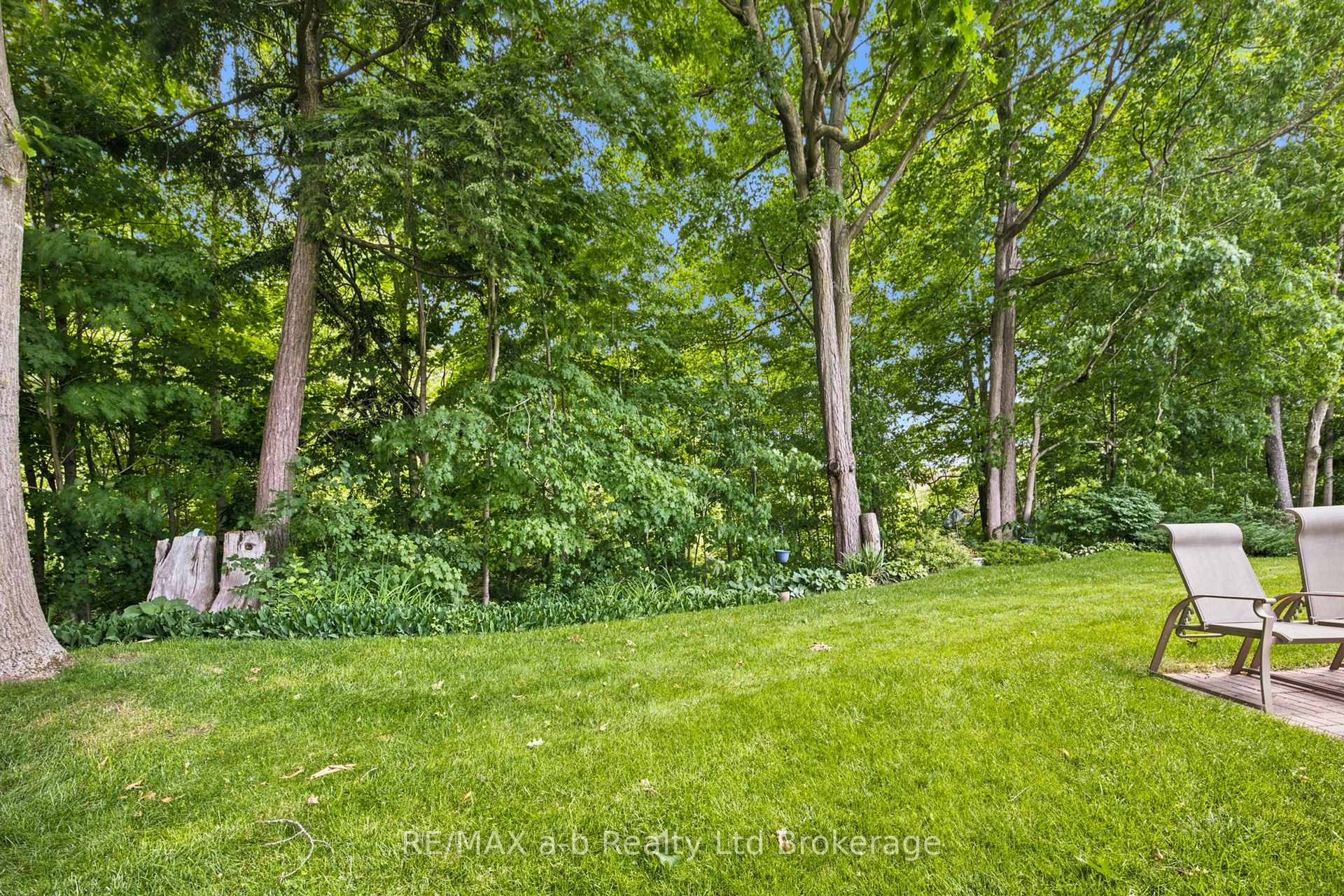 Photo 10 of 32 Wilkins Crescent, Tillsonburg — HOMEH