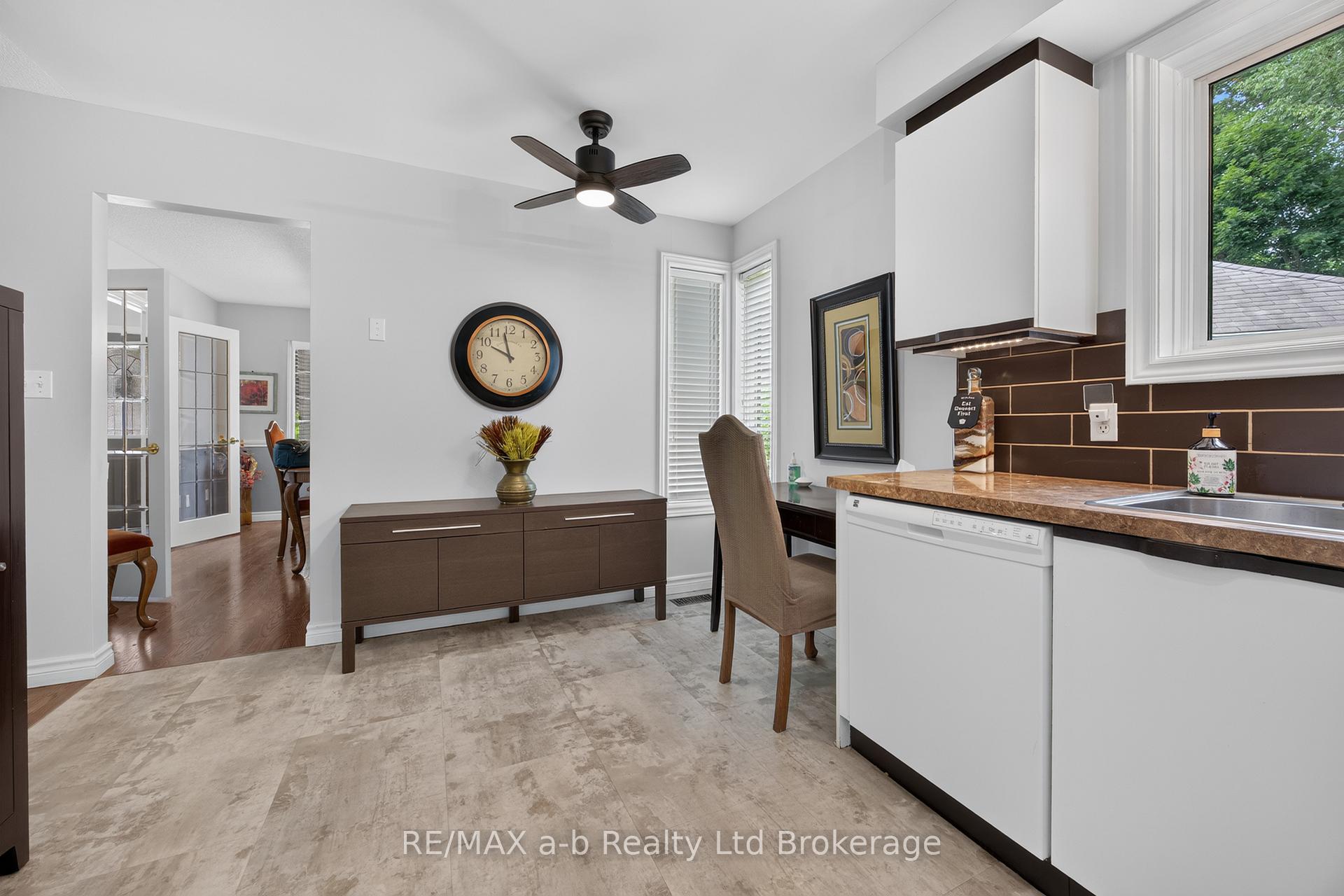 Photo 24 of 32 Wilkins Crescent, Tillsonburg — HOMEH