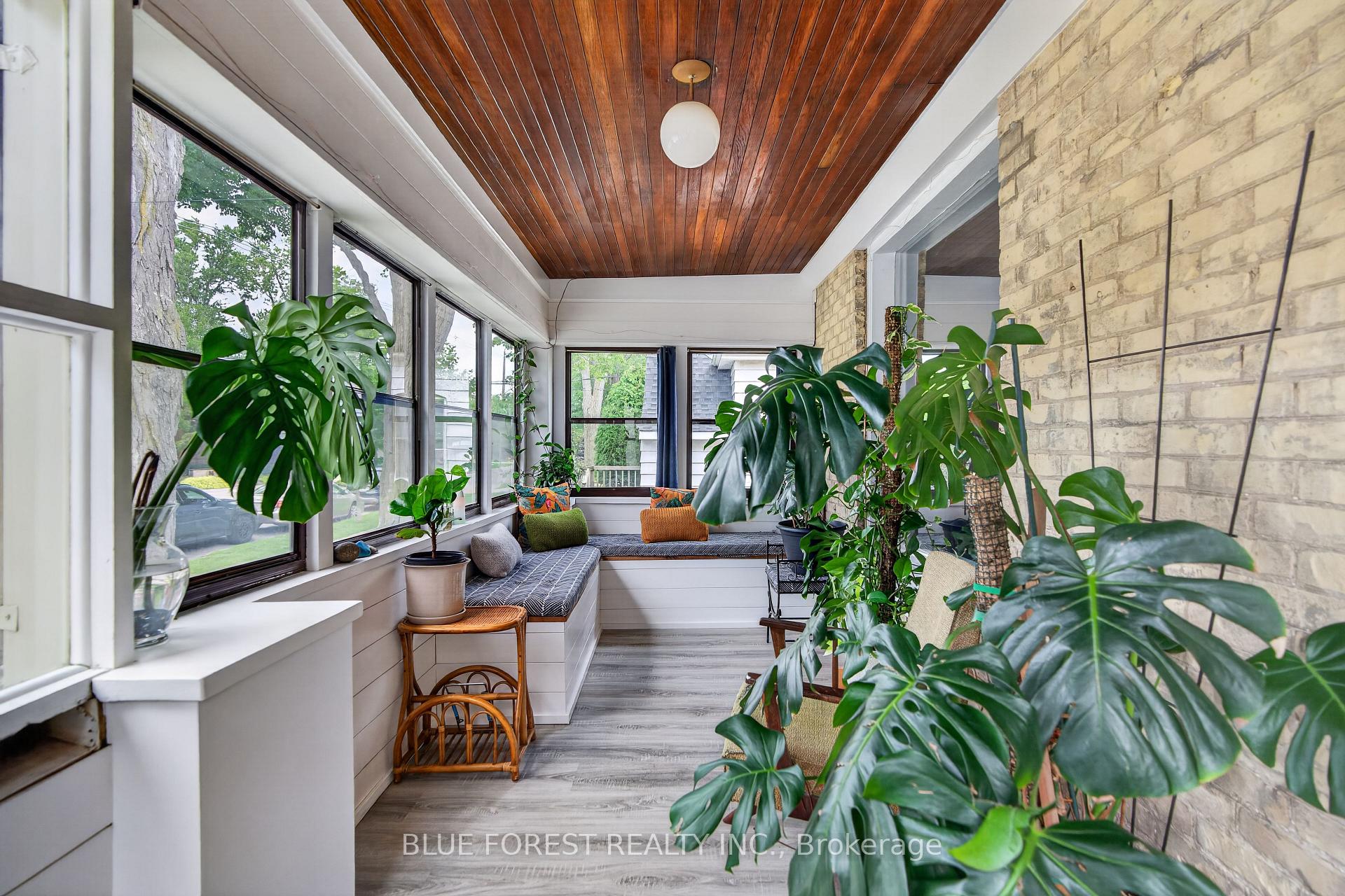 Photo 5 of 95 Tecumseh Avenue E, London, South F — HOMEH