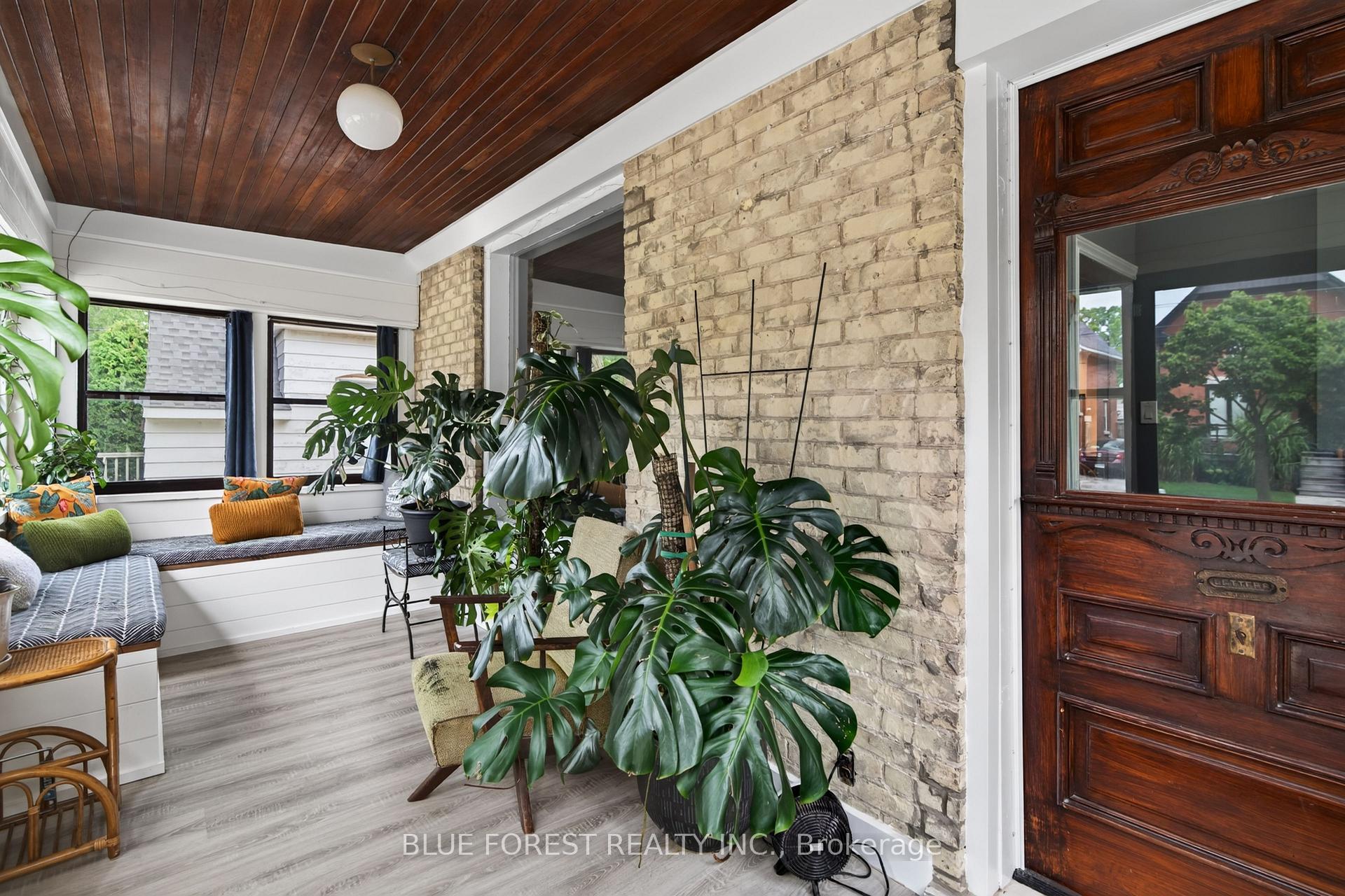 Photo 7 of 95 Tecumseh Avenue E, London, South F — HOMEH
