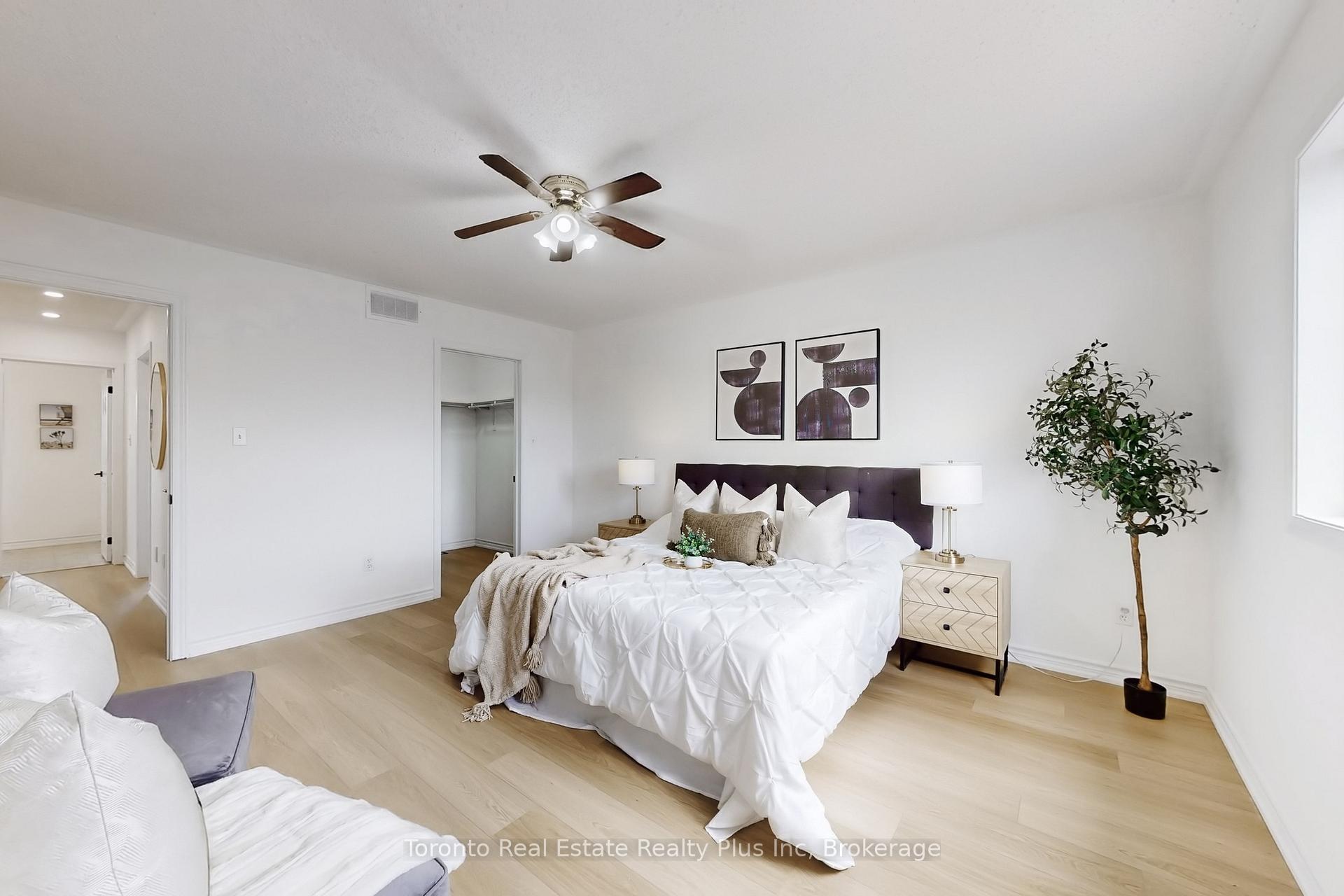 Photo 16 of 1303 Macinally Court, Oshawa, Pinecrest — HOMEH