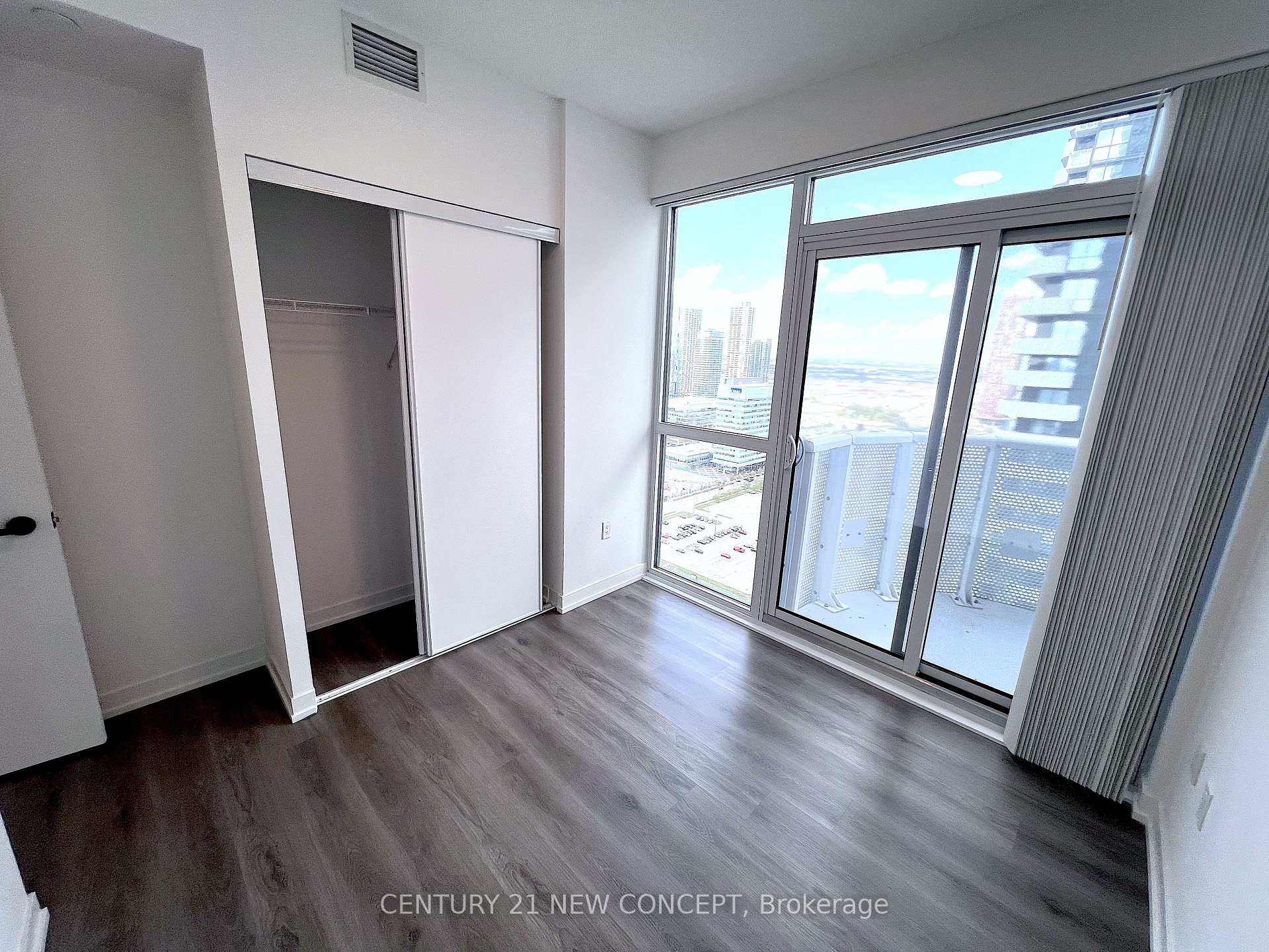 Photo 7 of Unit 3512, 225 Commerce Street, Vaughan, Vaughan Corporate Centre — HOMEH