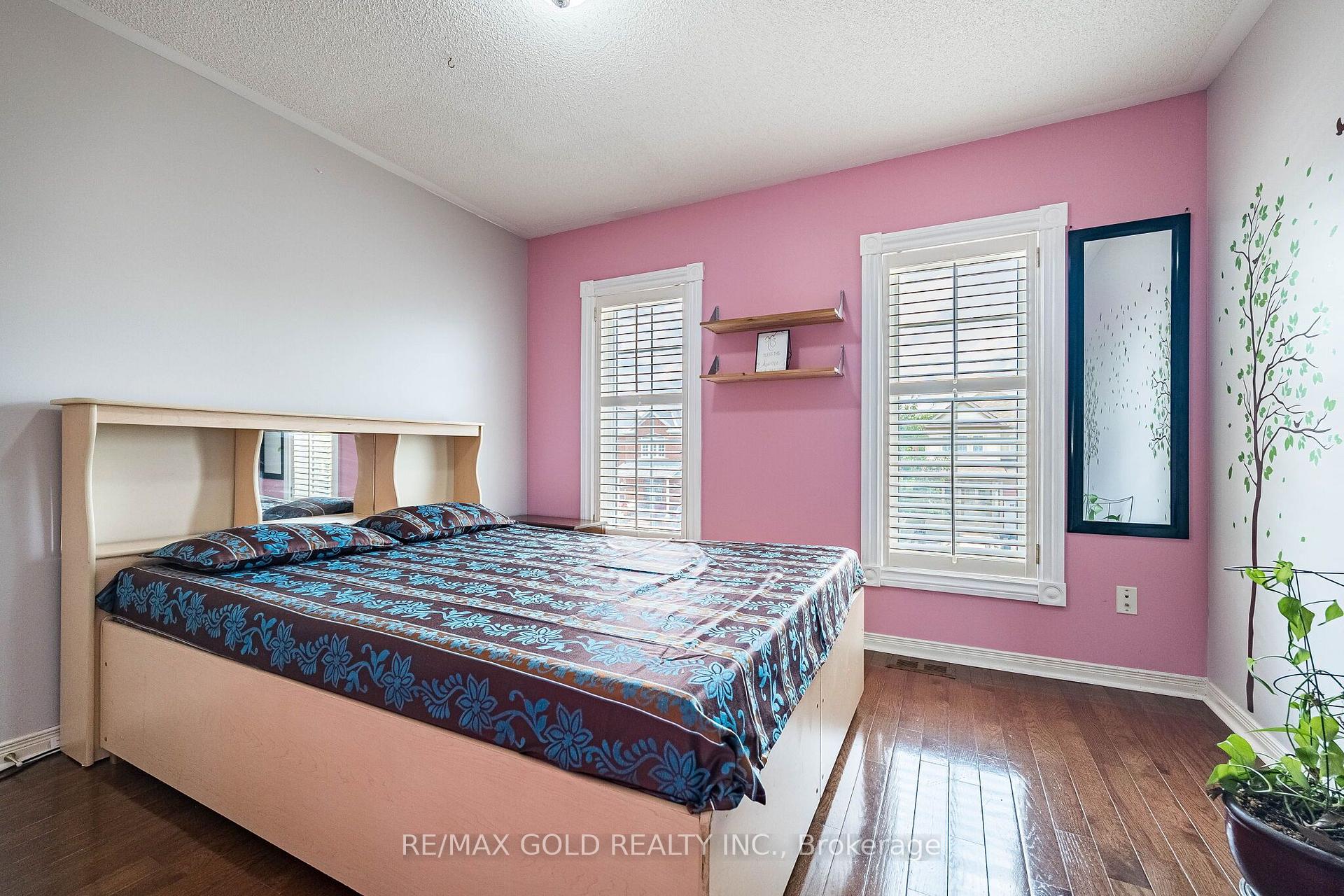 Photo 22 of 48 Redfinch Way, Brampton, Fletcher's Meadow — HOMEH