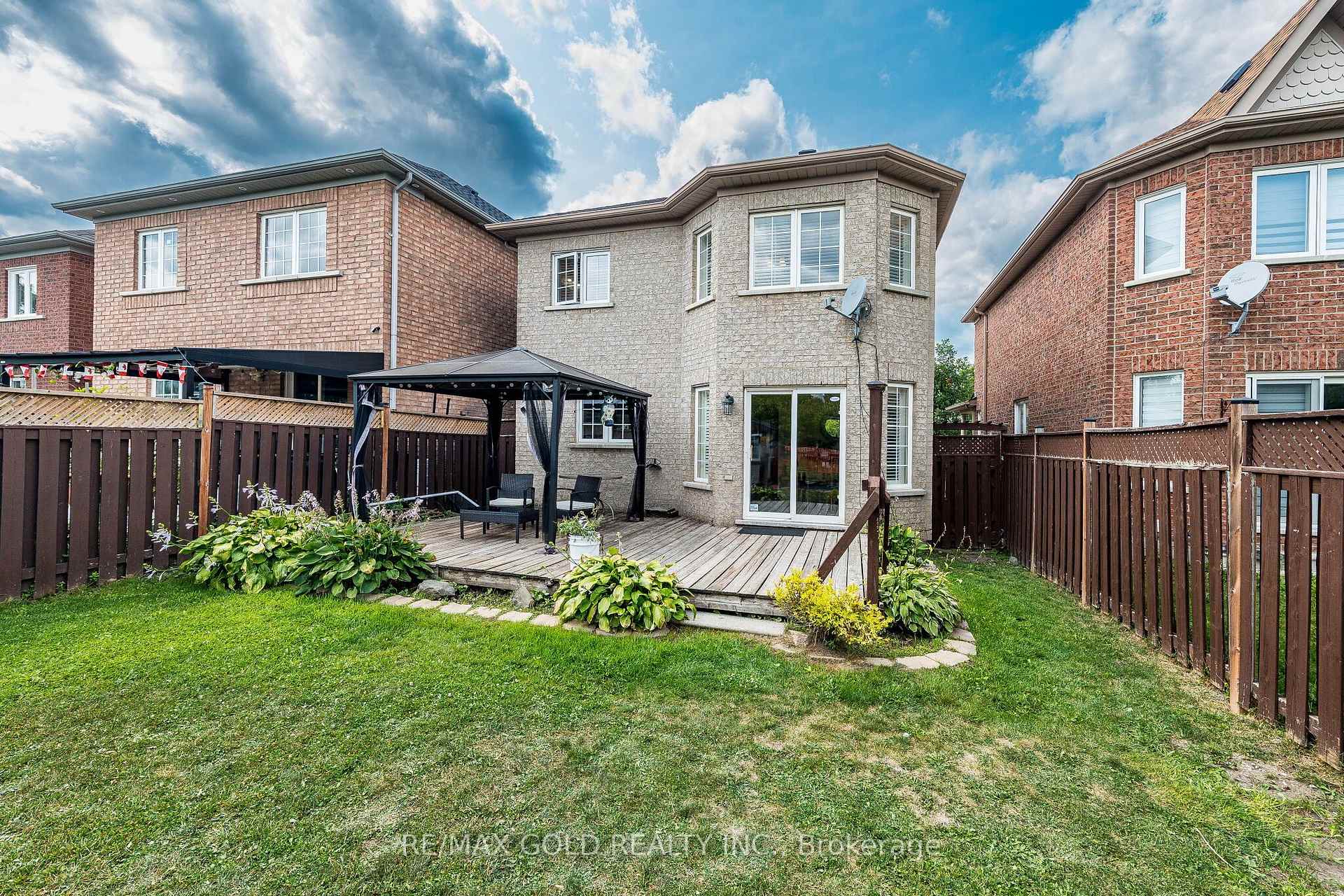 Photo 30 of 48 Redfinch Way, Brampton, Fletcher's Meadow — HOMEH