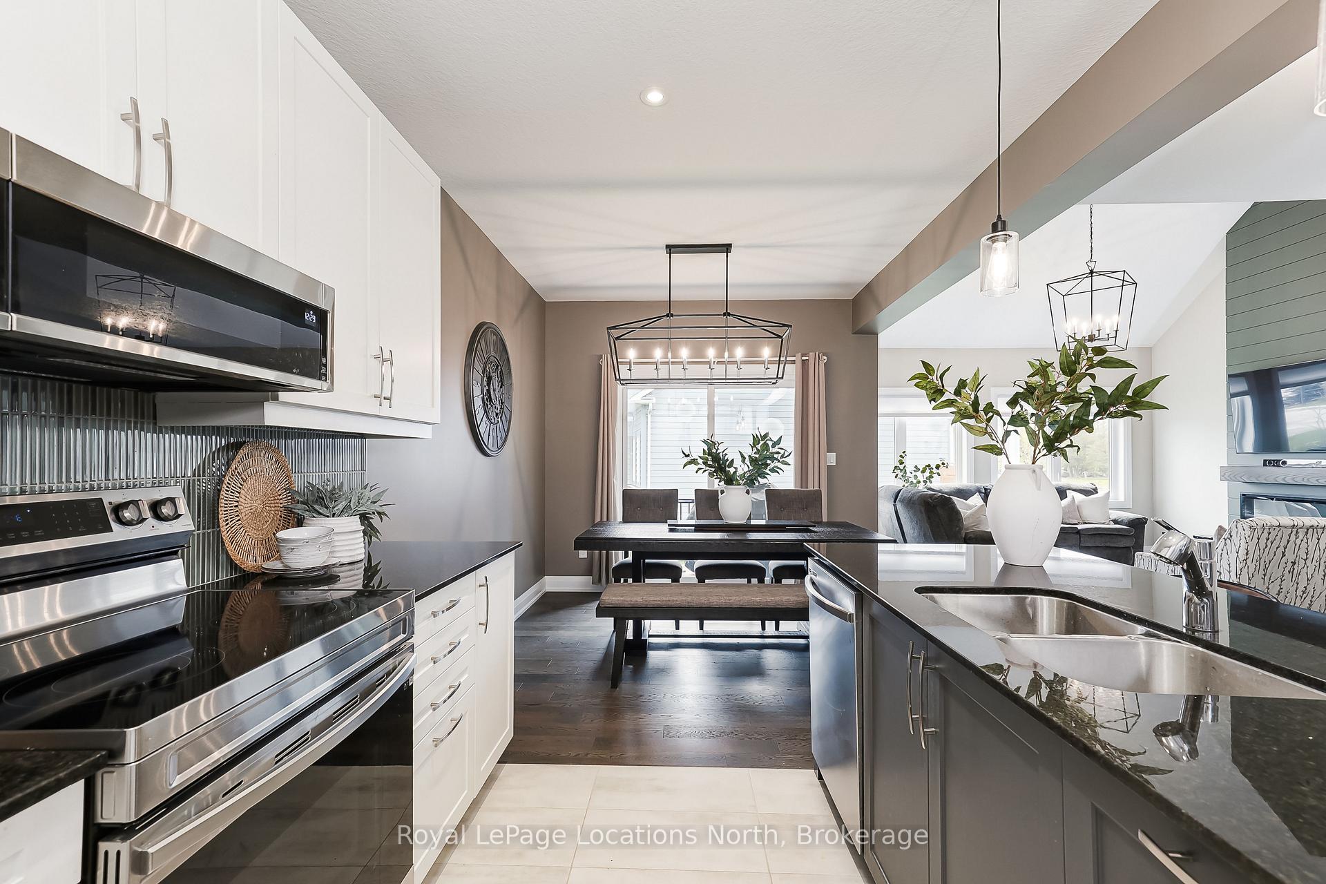 Photo 8 of 121 Beacon Drive, Blue Mountains — HOMEH