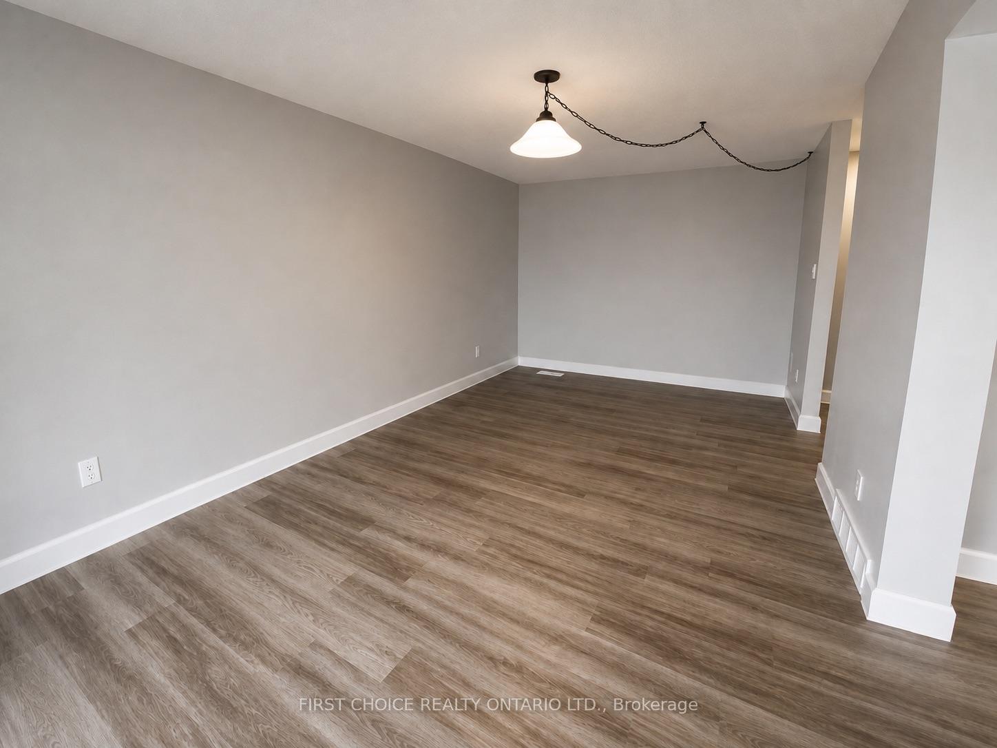 Photo 10 of Unit 6, 837 Eastvale Drive, Ottawa, Beaconwood — HOMEH