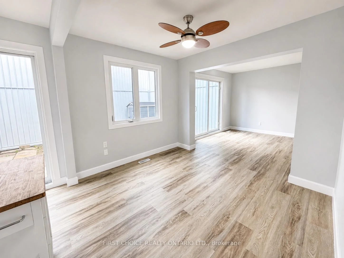 Photo 6 of Unit 6, 837 Eastvale Drive, Ottawa, Beaconwood — HOMEH