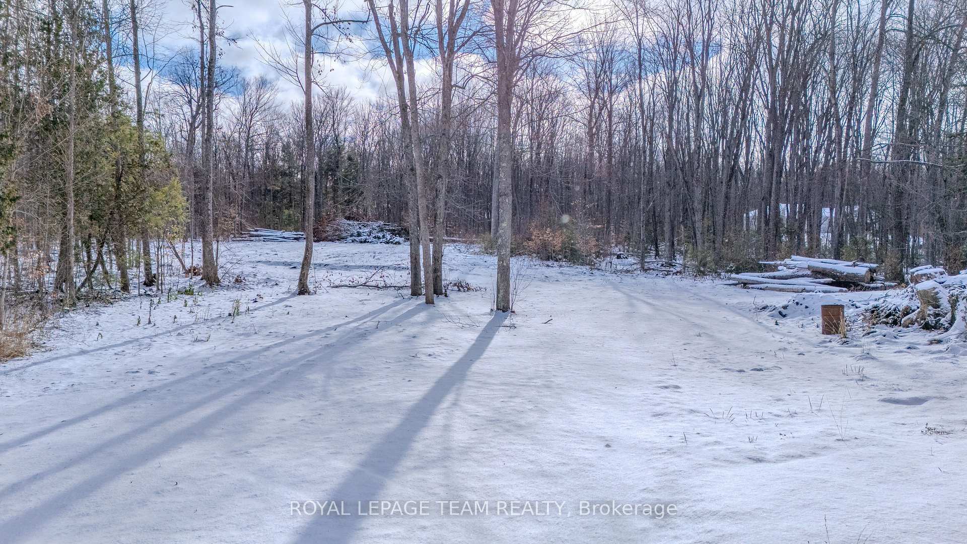 Photo 3 of 685 Kidd Road, Beckwith, Beckwith Twp — HOMEH