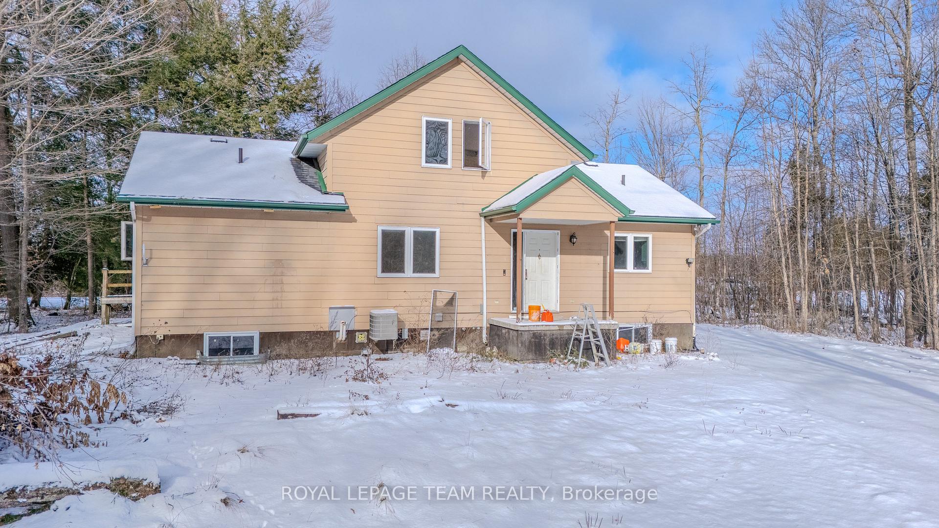 Photo 4 of 685 Kidd Road, Beckwith, Beckwith Twp — HOMEH