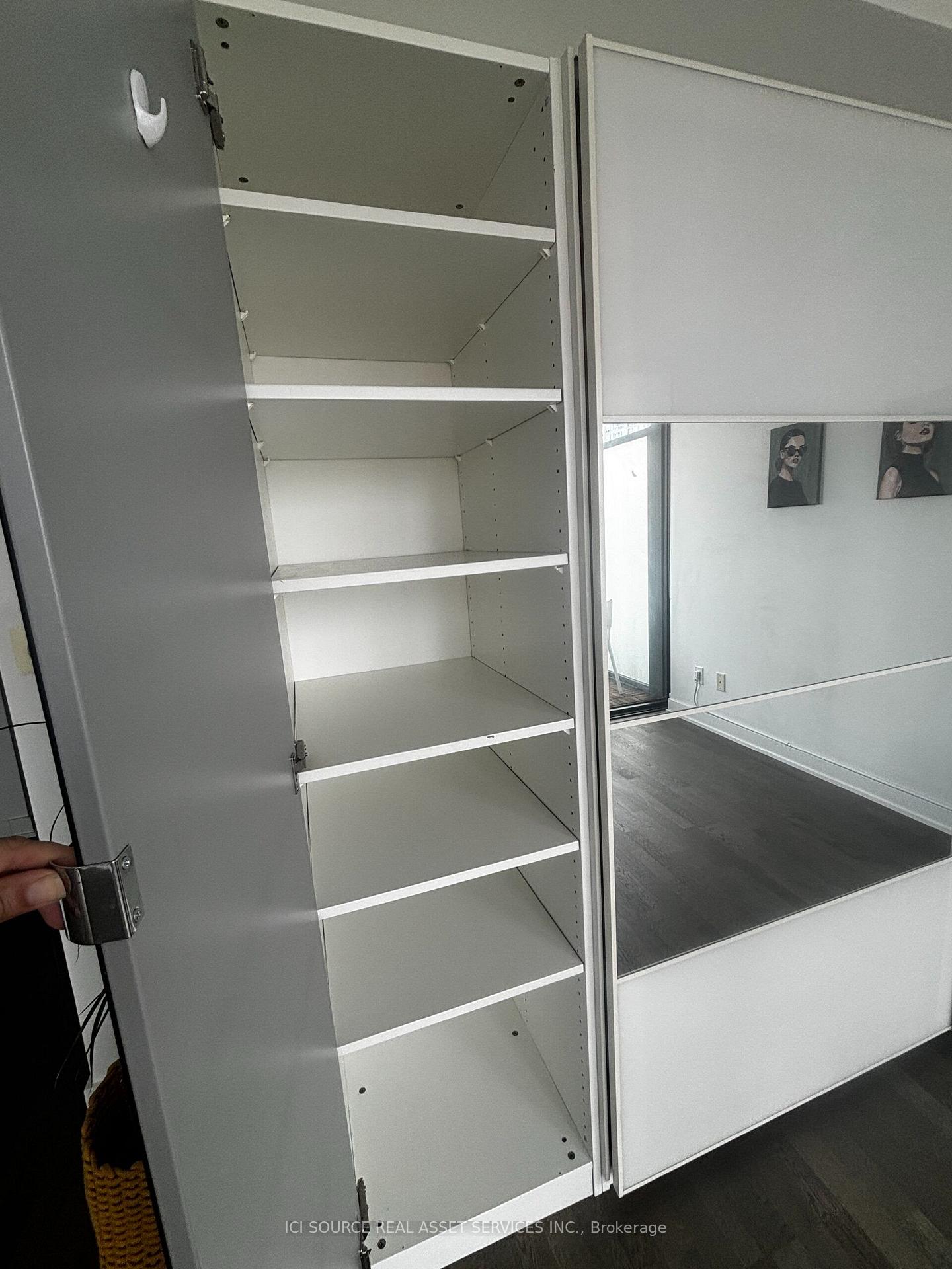 Photo 5 of Unit 1304, 185 Roehampton Avenue, Toronto, Mount Pleasant West — HOMEH