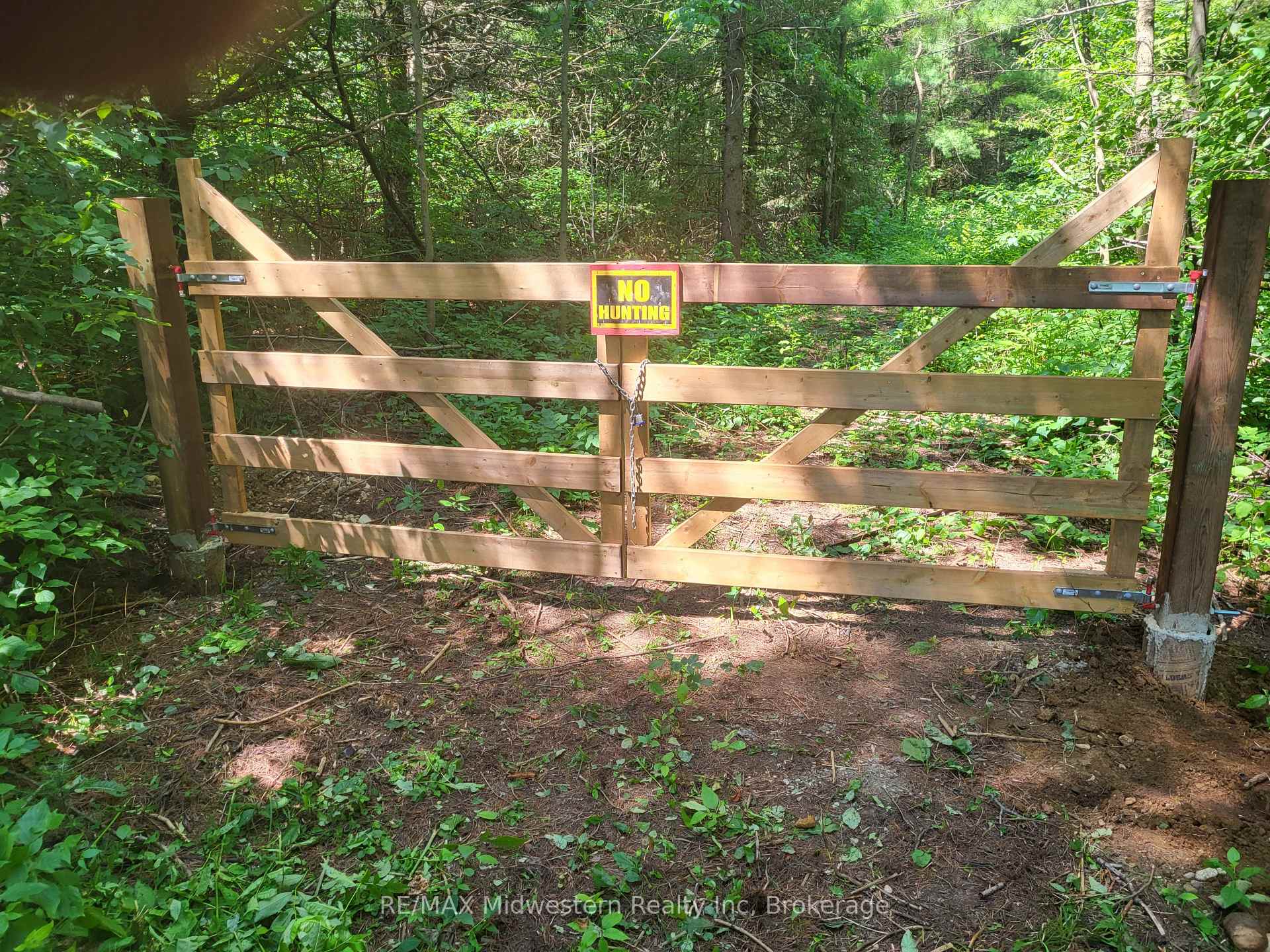 Photo 4 of 6492 10th Line, Minto — HOMEH