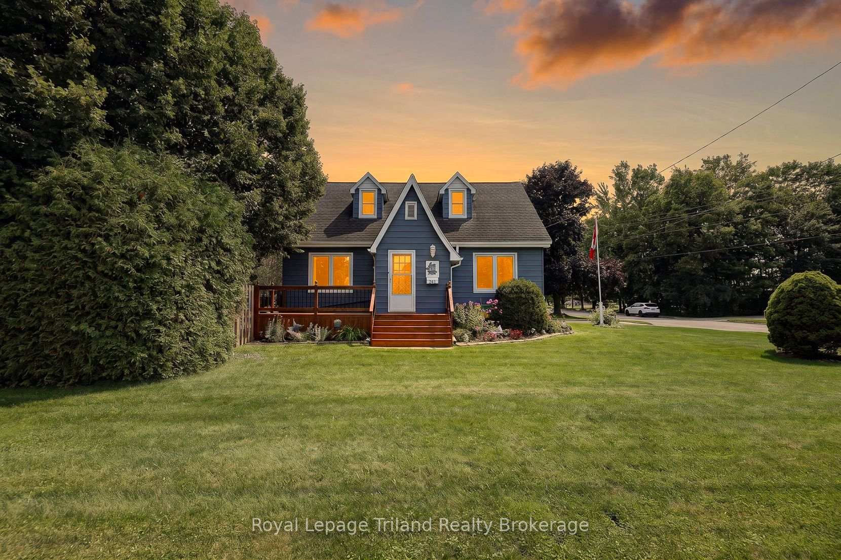 Front of 241 Delatre Street W